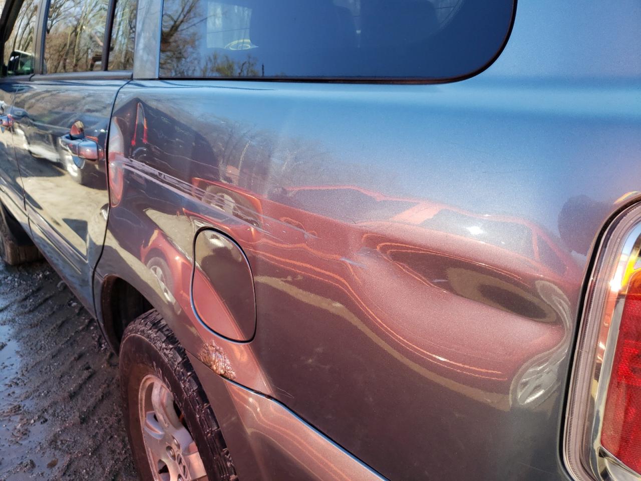 Photo 9 from auction – 2006 HONDA PILOT EX with VIN 2HKYF18596H565088
