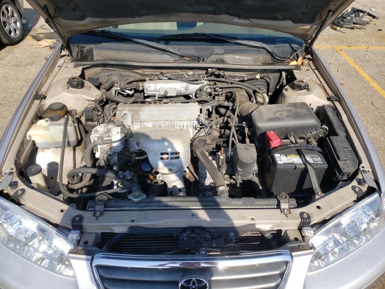 Photo 7 from auction – 2000 TOYOTA CAMRY CE with VIN 4T1BG22K4YU757384