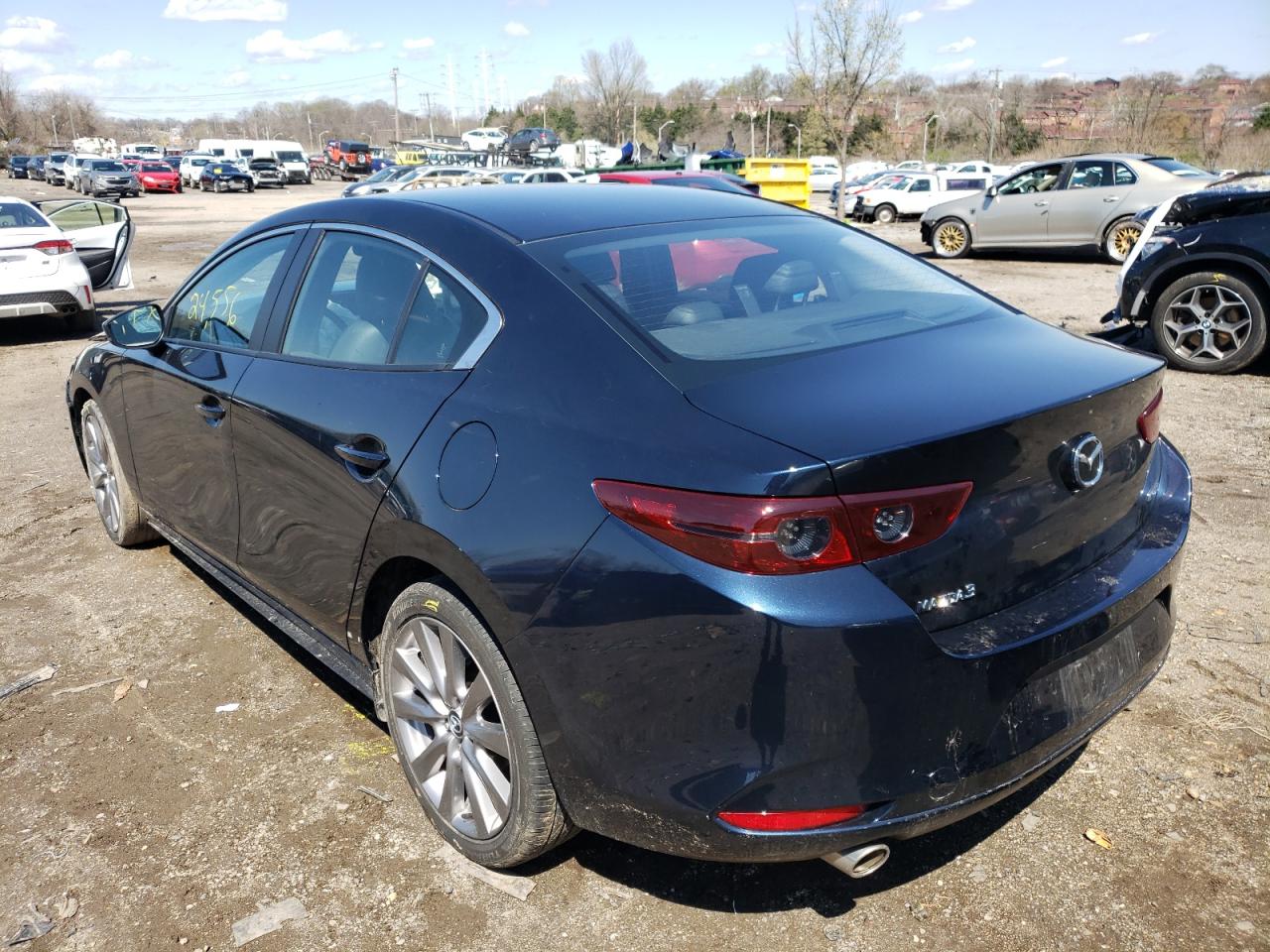 Photo 3 from auction – 2021 MAZDA 3 SELECT with VIN JM1BPABL5M1334946