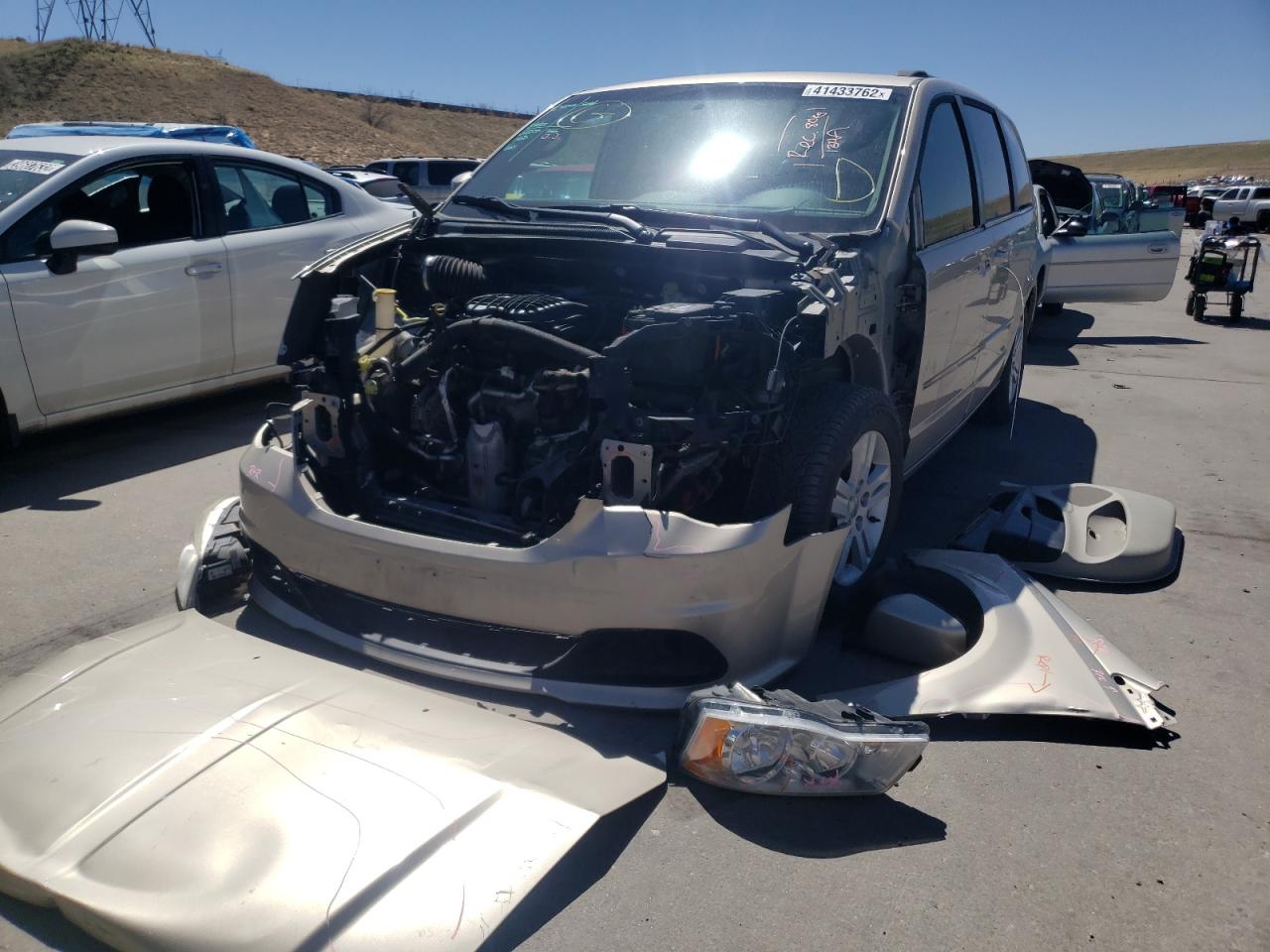 Photo 2 from auction – 2012 DODGE GRAND CARA with VIN 2C4RDGDG7CR399818