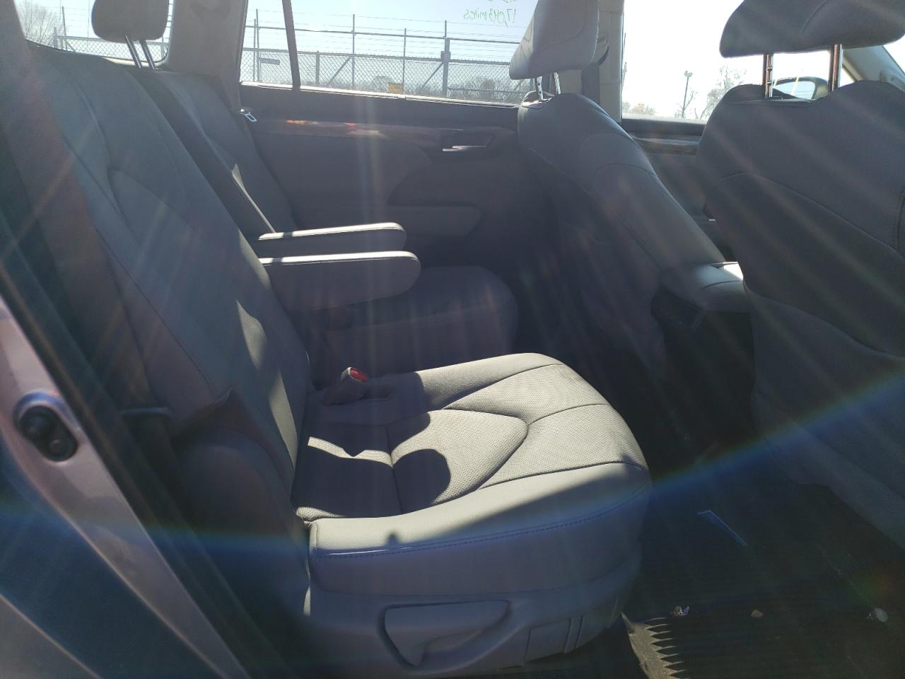 Photo 6 from auction – 2020 TOYOTA HIGHLANDER with VIN 5TDXBRCH6LS008099