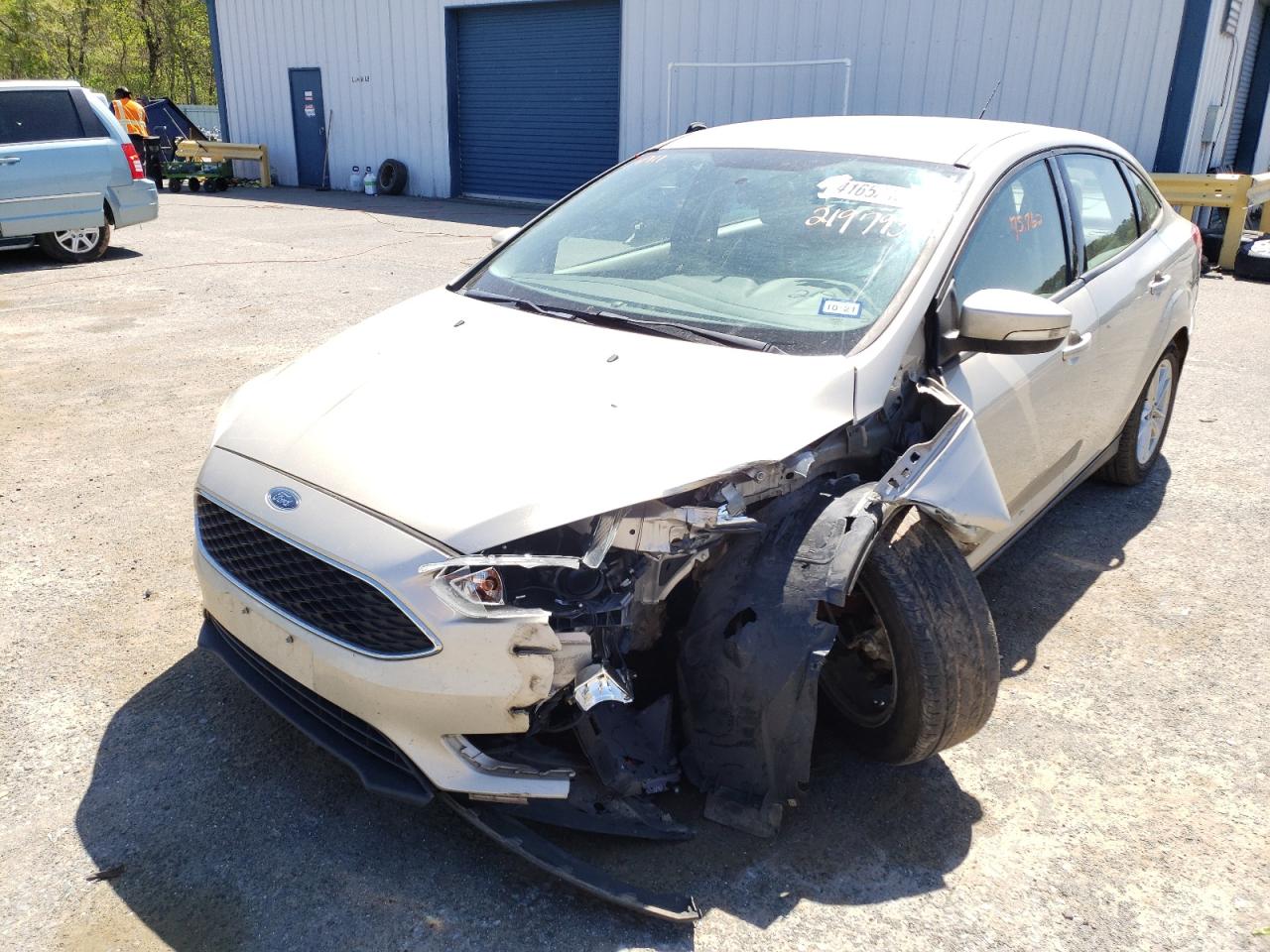 صورة رقم 2 من المزاد - 2017 FORD FOCUS SE مع VIN 1FADP3F24HL219793
