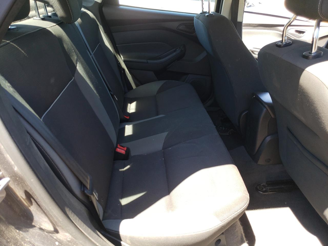 Photo 6 from auction – 2012 FORD FOCUS SE with VIN 1FAHP3F25CL193893
