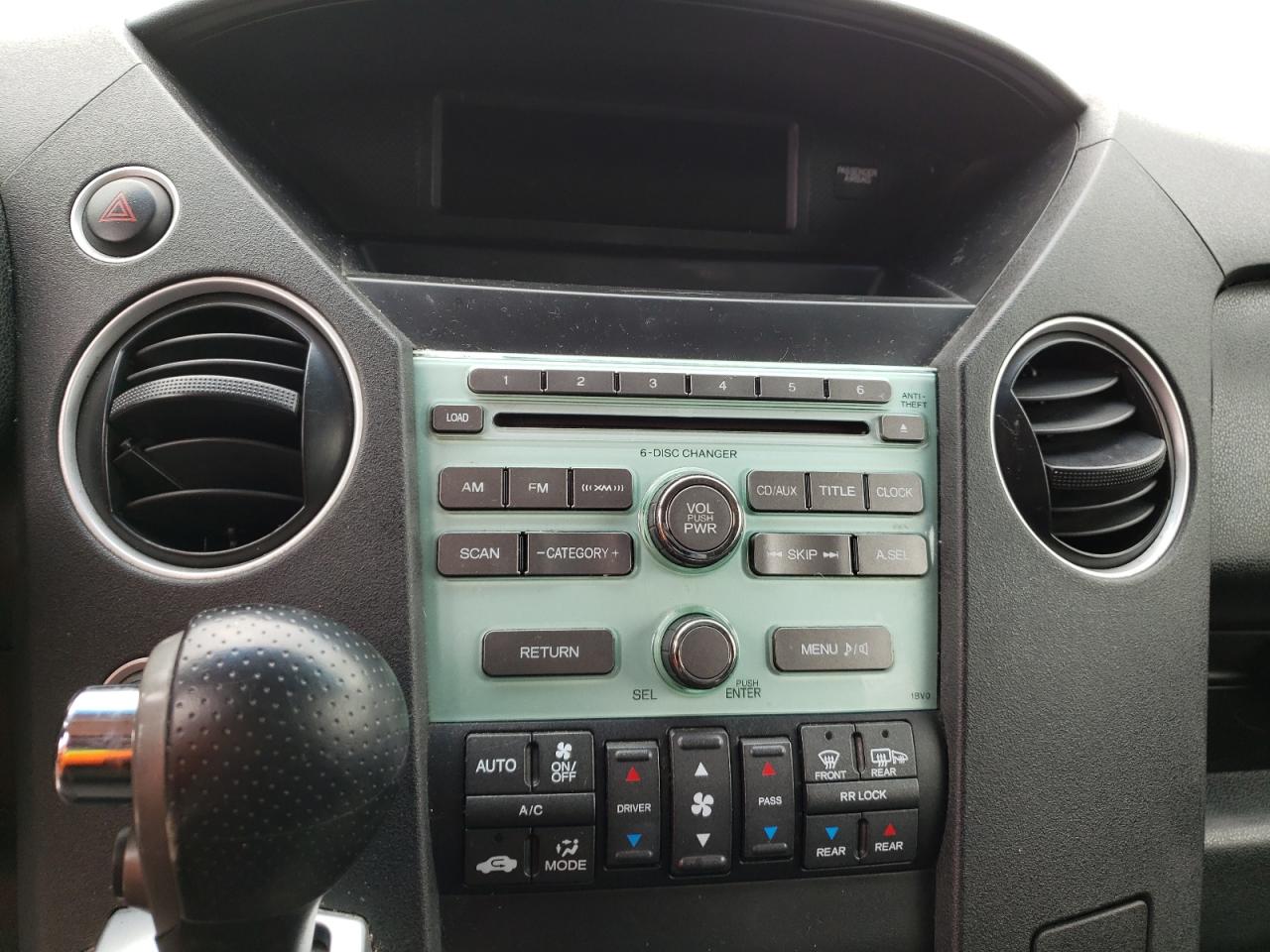 Photo 9 from auction – 2010 HONDA PILOT EX with VIN 5FNYF4H49AB002672