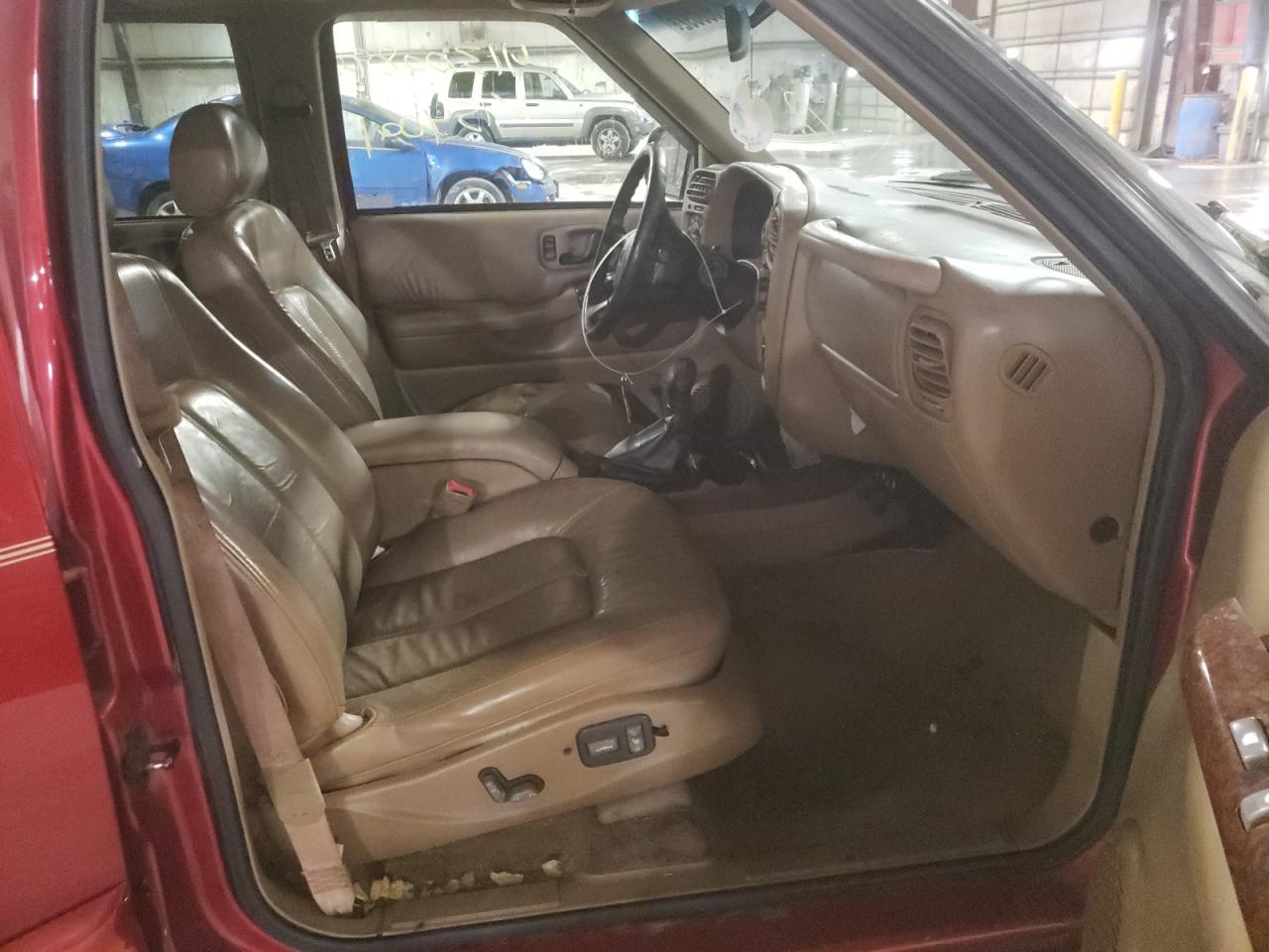 Photo 5 from auction – 2000 OLDSMOBILE BRAVADA with VIN 1GHDT13W9Y2256792