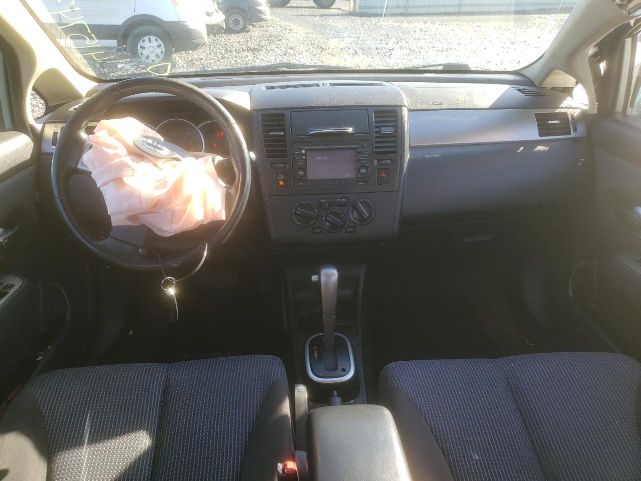 Фото 9 с аукциона – 2011 NISSAN VERSA S с VIN 3N1BC1CP4BL444828