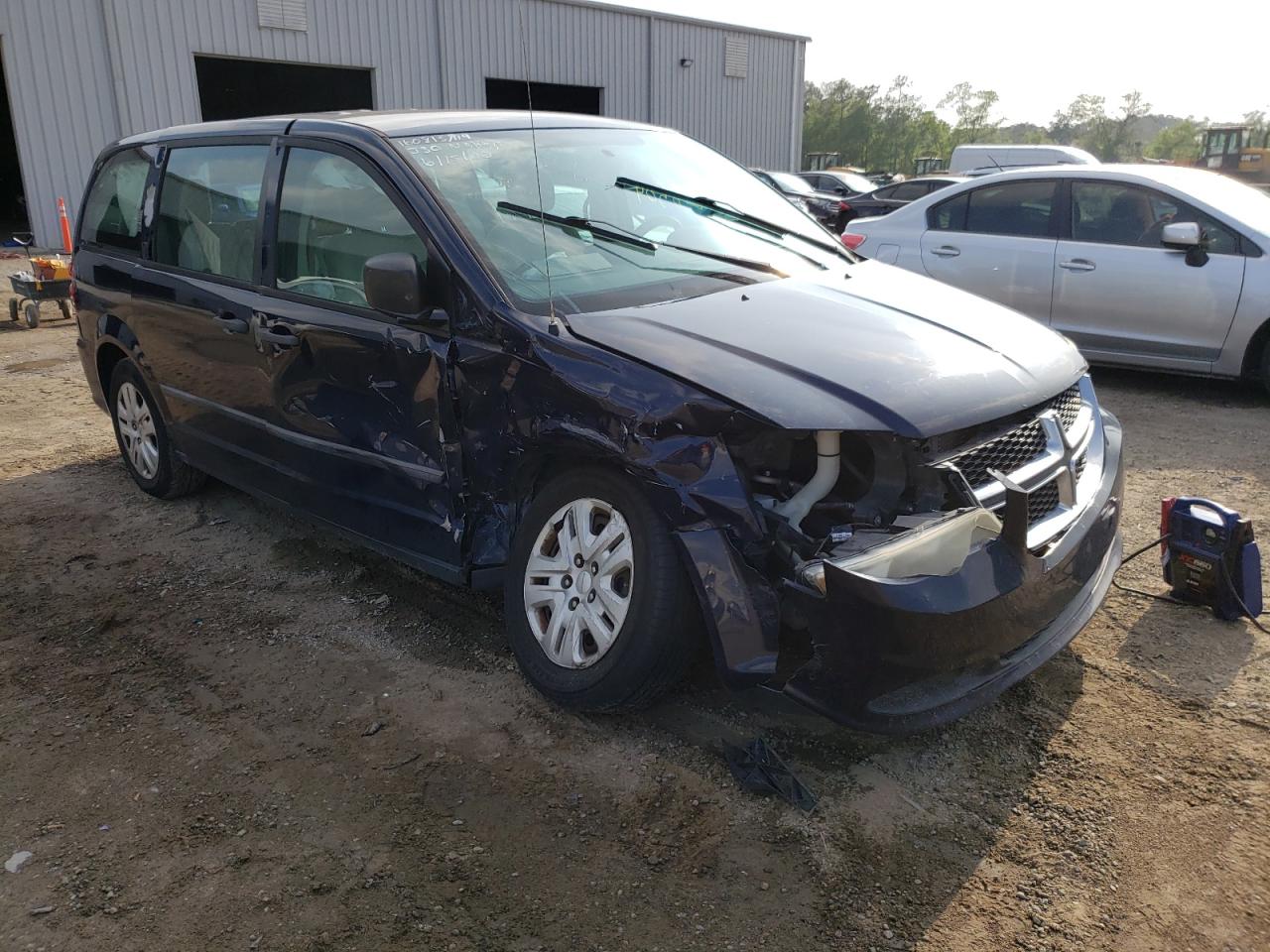 DODGE GRAND CARA 2014 with VIN 2C4RDGBG1ER102192 - Photo from auction