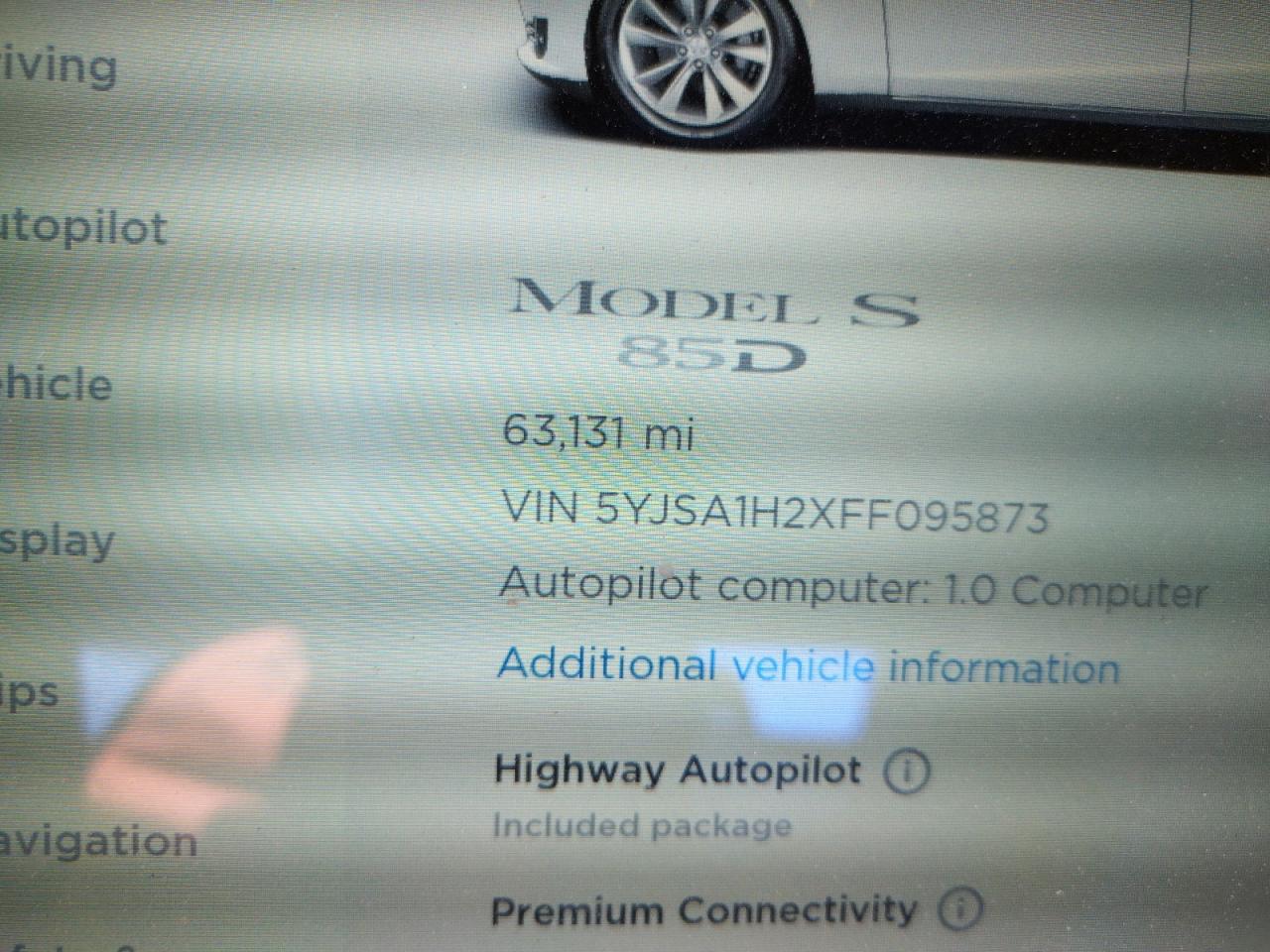 Photo 8 from auction – 2015 TESLA MODEL S 85 with VIN 5YJSA1H2XFF095873