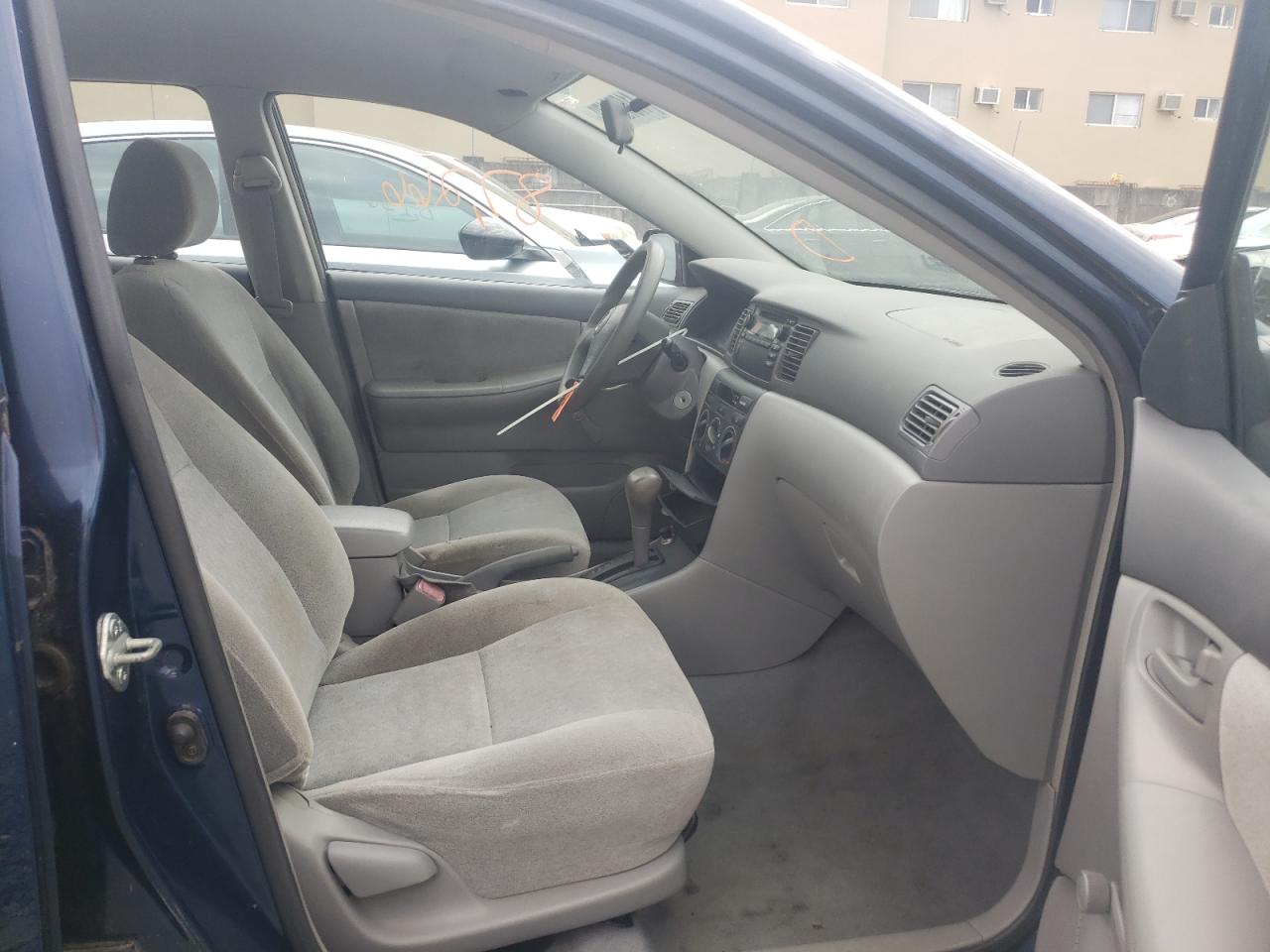 Photo 5 from auction – 2004 TOYOTA COROLLA CE with VIN 2T1BR32E54C173050