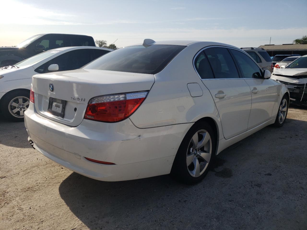 Photo 4 from auction – 2008 BMW 528 I with VIN WBANU53548C111351