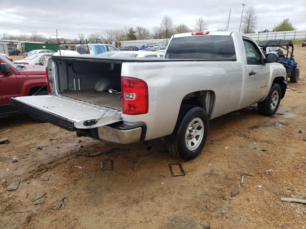 Photo 4 from auction – 2013 CHEVROLET SILVERADO with VIN 1GCNCPEX2DZ411591