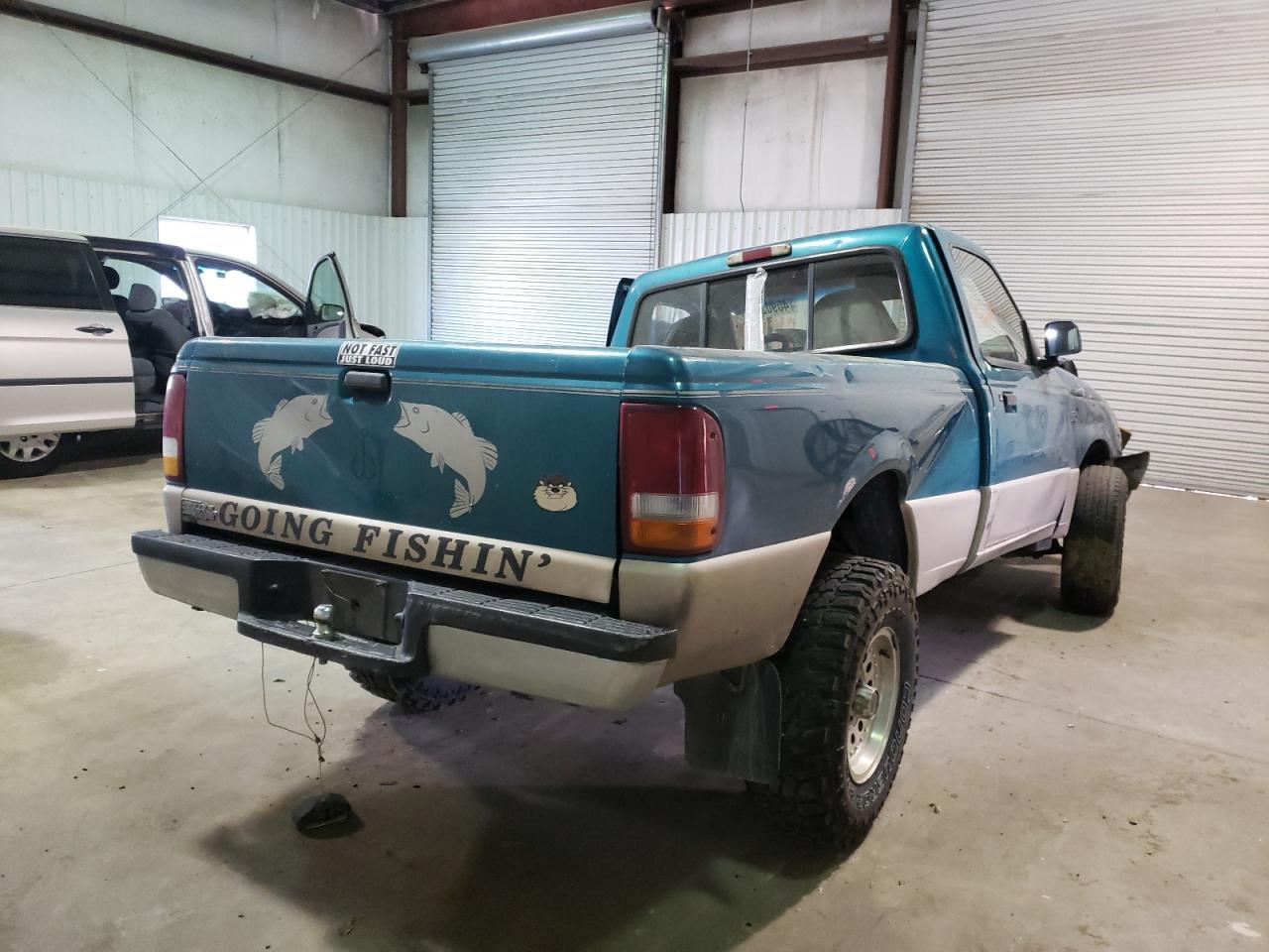 Photo 4 from auction – 1990 FORD RANGER with VIN 1FTCR10A5RPA25384