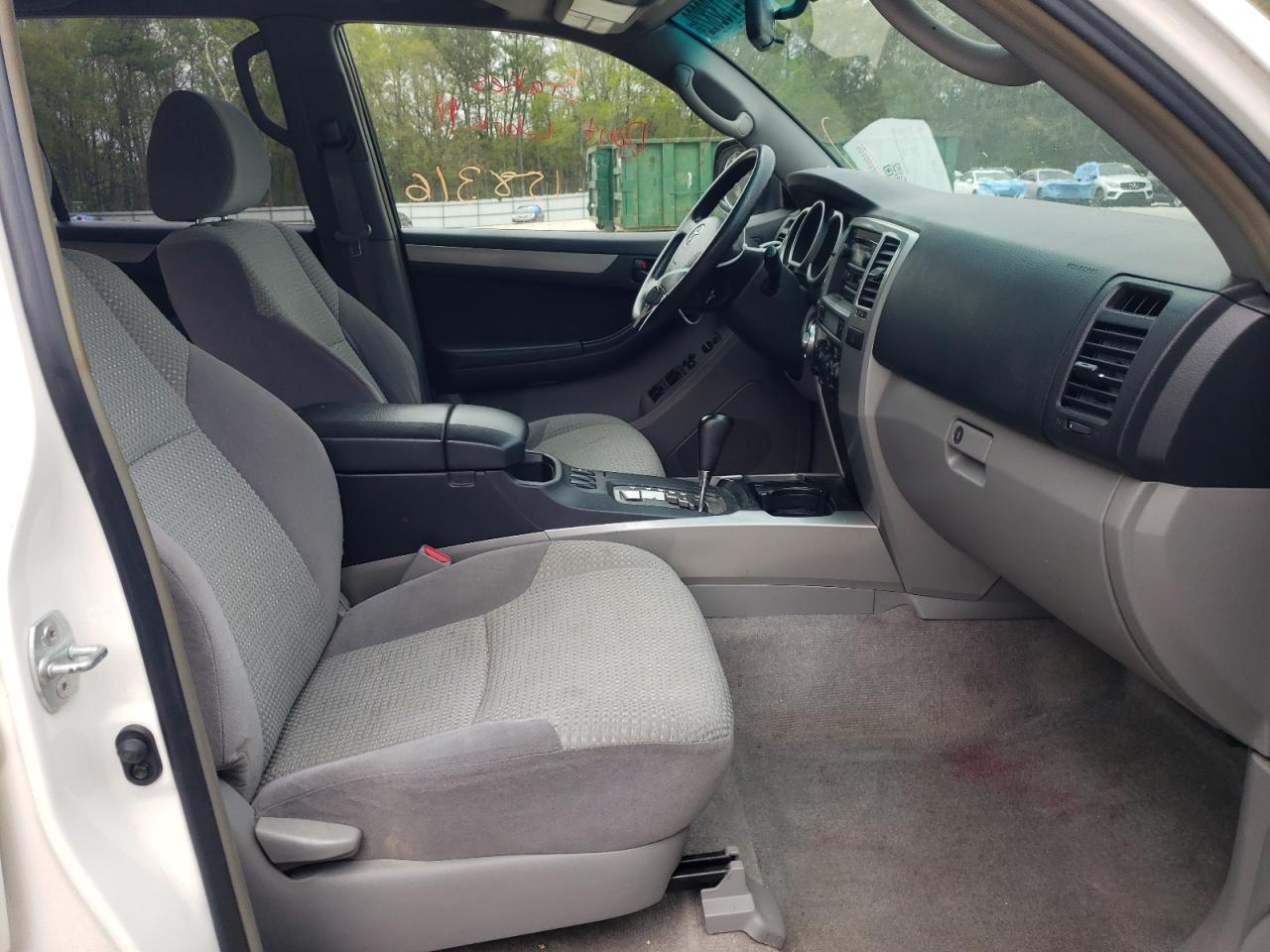Photo 5 from auction – 2005 TOYOTA 4RUNNER SR with VIN JTEBU14R550058295