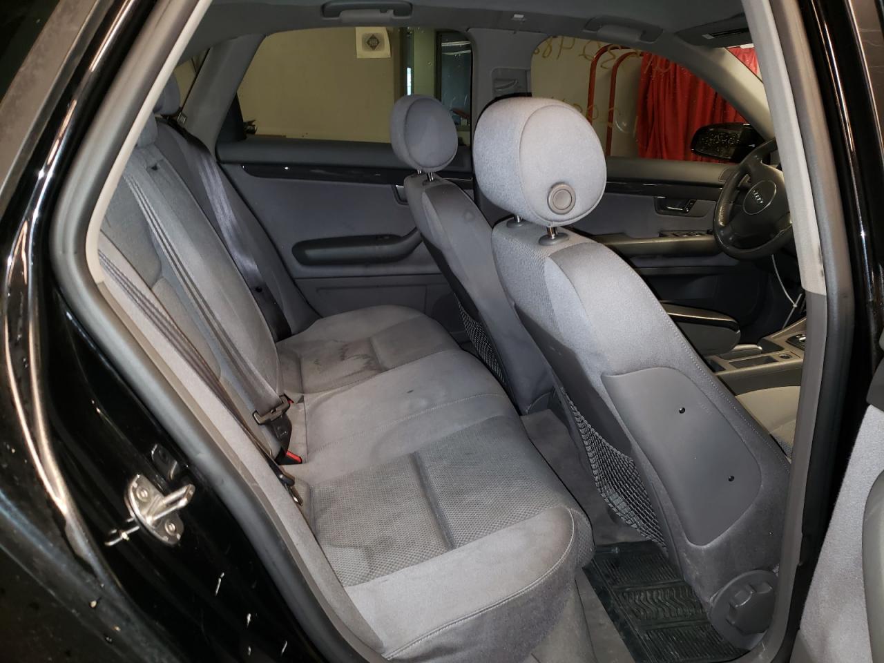 Photo 6 from auction – 2005 AUDI A4 1.8T QU with VIN WAULC68E65A060578