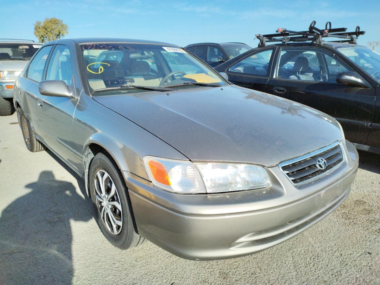 Photo 1 from auction – 2001 TOYOTA CAMRY CE with VIN JT2BG22K510553817