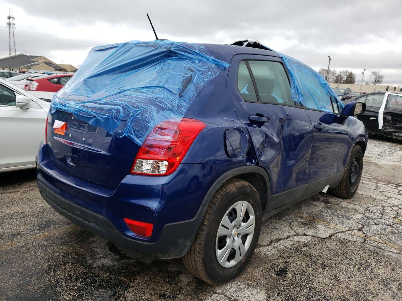 Photo 4 from auction – 2017 CHEVROLET TRAX LS with VIN 3GNCJKSB0HL182423