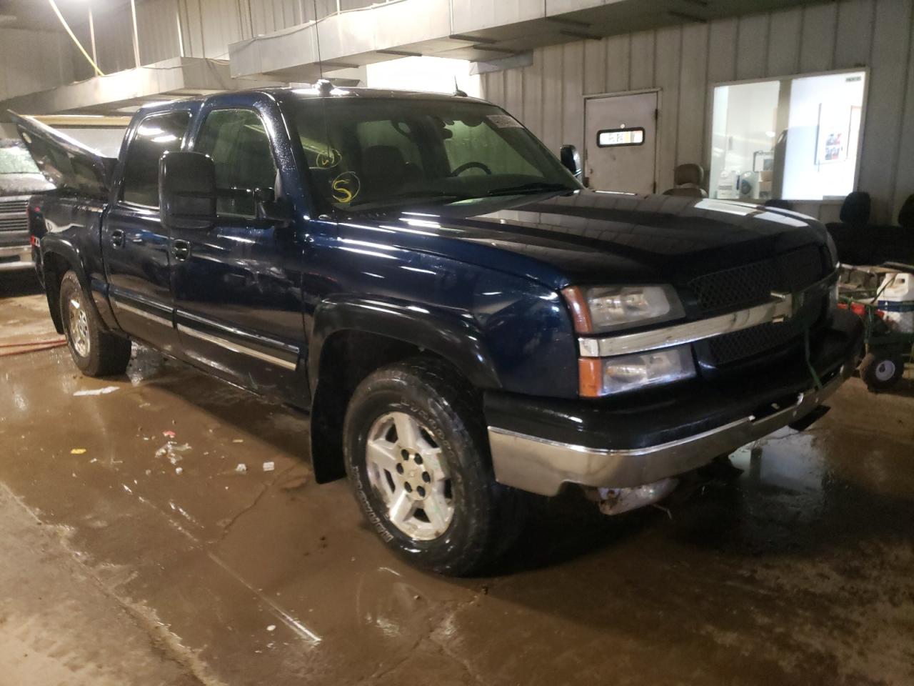 CHEVROLET silverado 2005 with VIN 2GCEK13T851373827 - Photo from auction