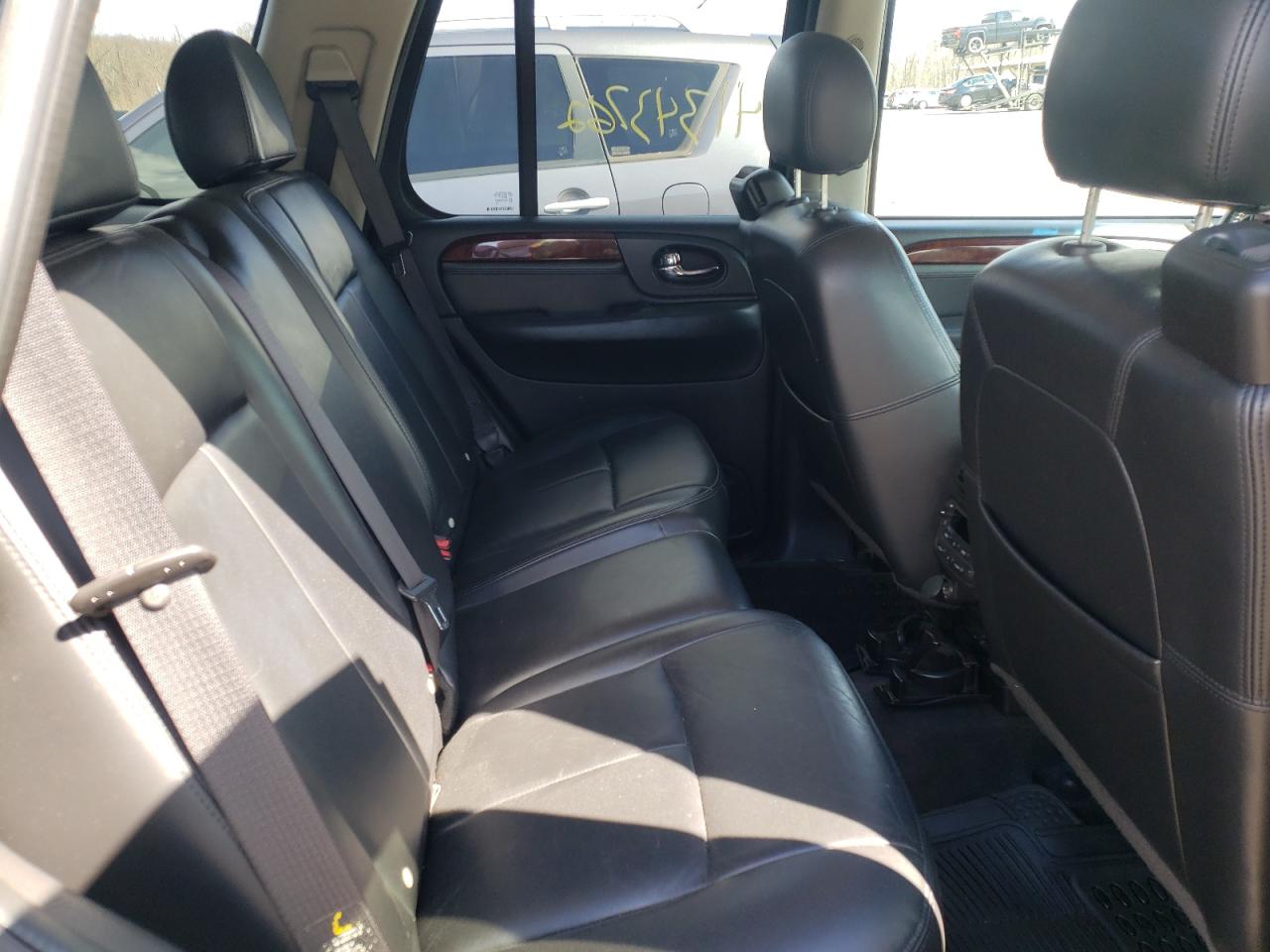 Photo 6 from auction – 2006 GMC ENVOY with VIN 1GKDT13S362361154