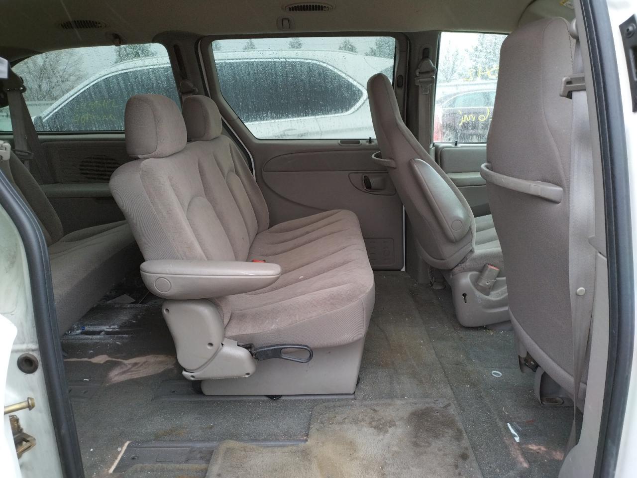 Foto 6 de la subasta – 2002 DODGE GRAND CARA con VIN 2B4GP44382R728709