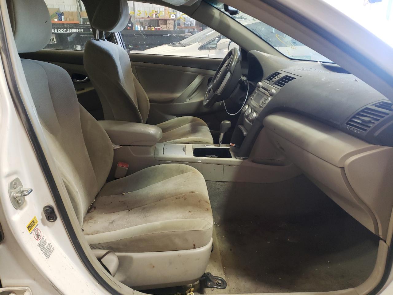 Photo 5 from auction – 2010 TOYOTA CAMRY BASE with VIN 4T4BF3EK7AR033088