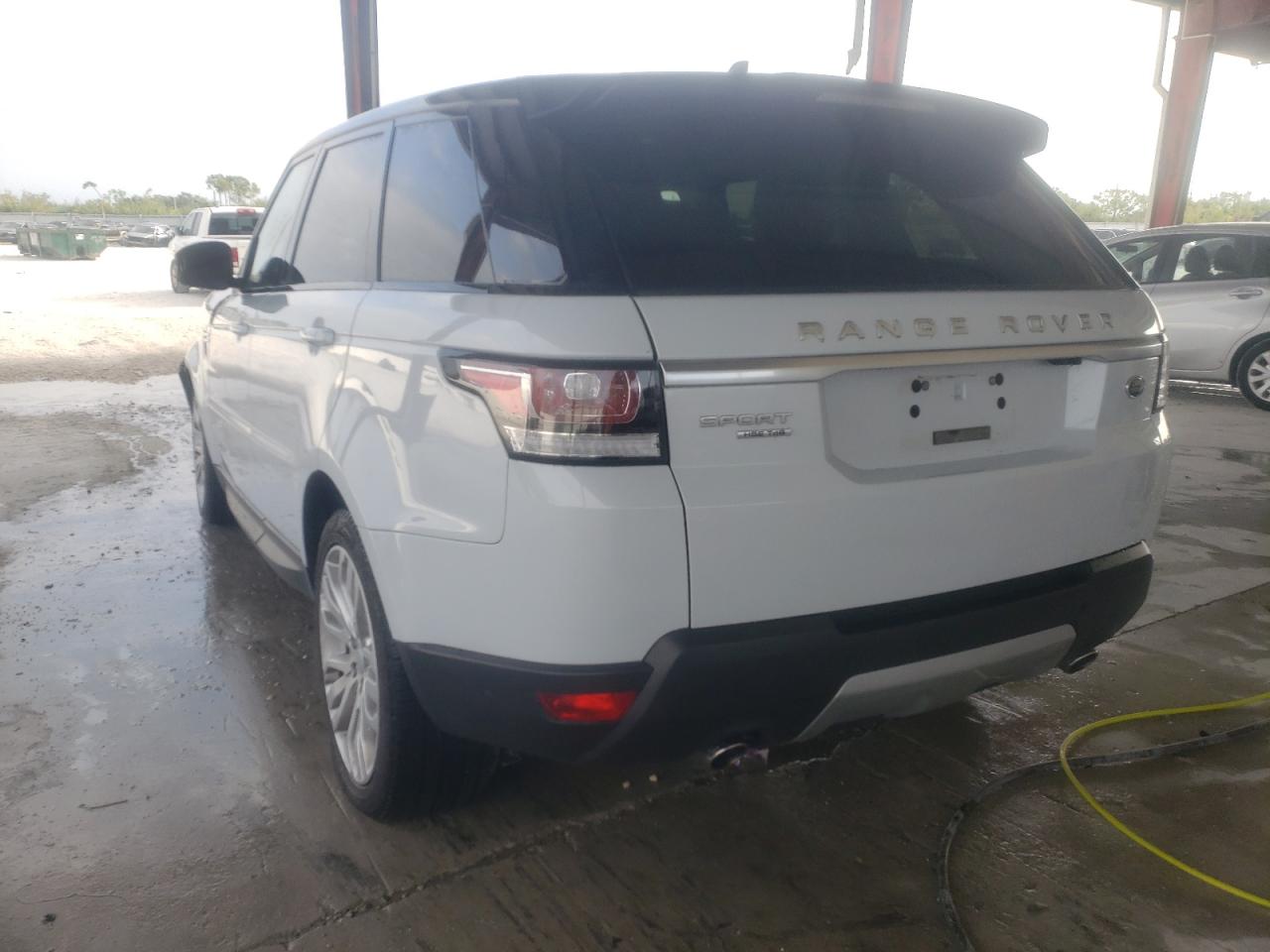 Photo 3 from auction – 2016 LAND ROVER RANGE ROVE with VIN SALWR2KF0GA641594