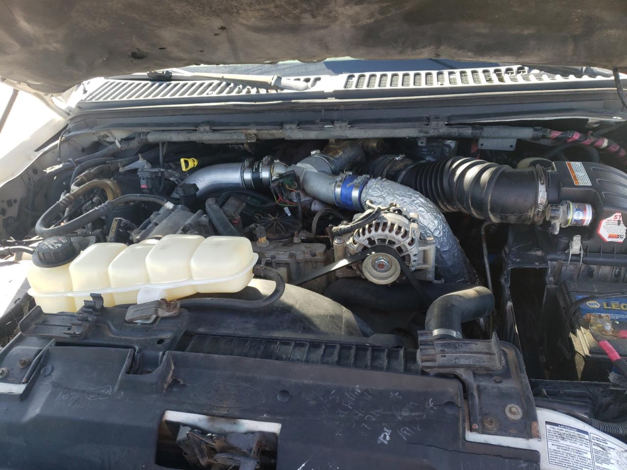 Photo 7 from auction – 2002 FORD EXCURSION with VIN 1FMSU43F92EB79080