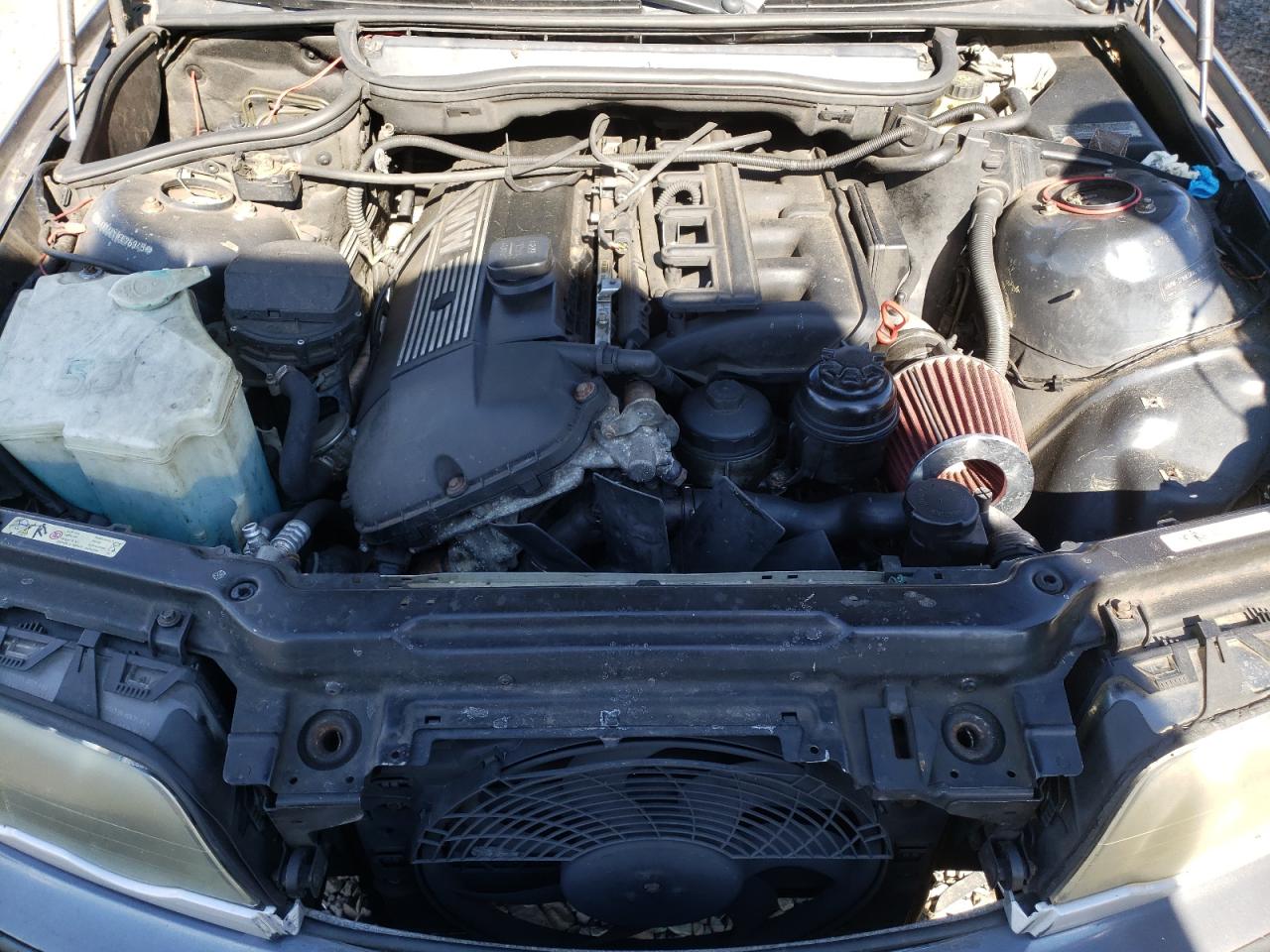 Photo 7 from auction – 2001 BMW 325 I with VIN WBAAV334X1EE76945