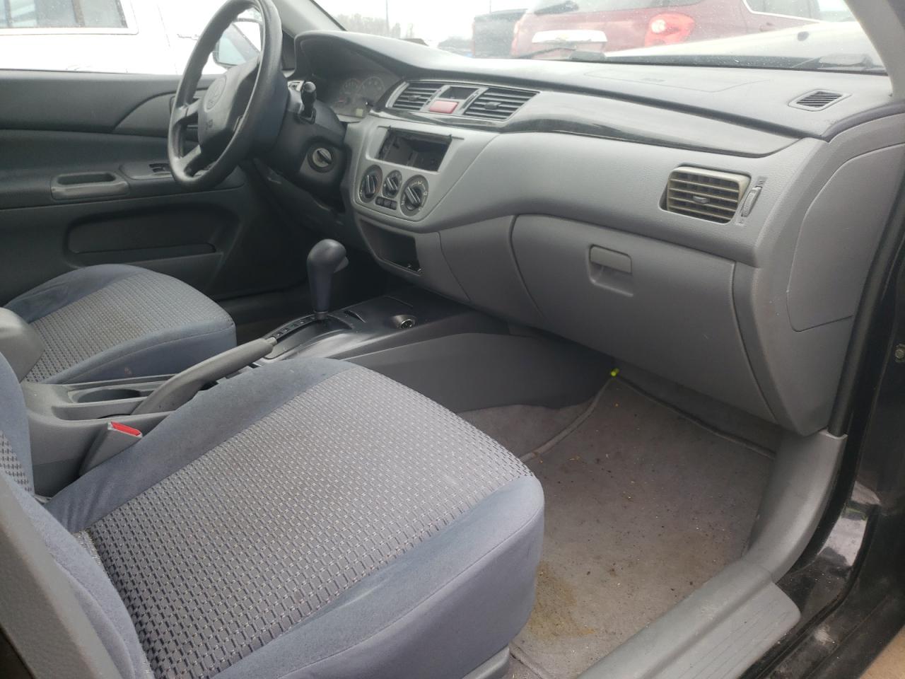 Photo 5 from auction – 2003 MITSUBISHI LANCER ES with VIN JA3AJ26E23U108695