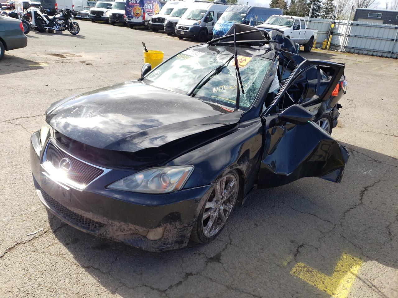 Photo 2 from auction – 2006 LEXUS IS 350 with VIN JTHBE262162005976