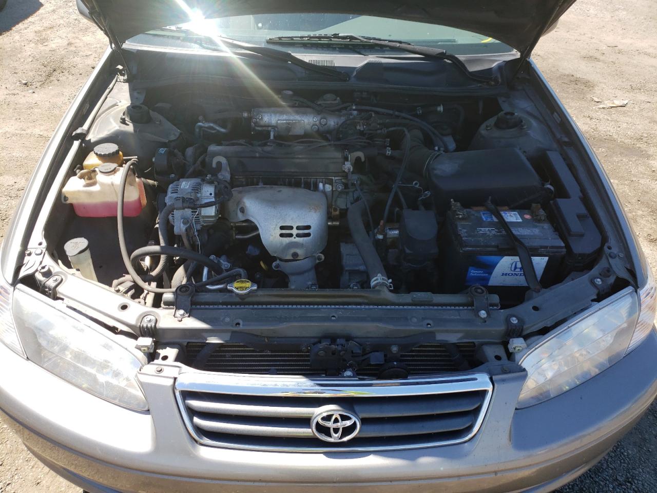 Photo 7 from auction – 2000 TOYOTA CAMRY CE with VIN 4T1BG22K0YU007545
