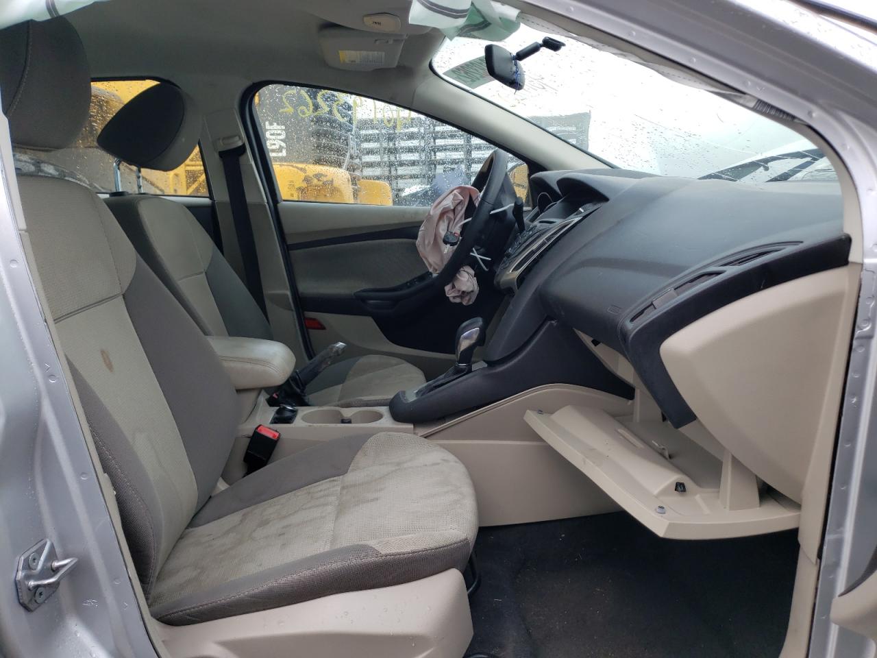 Photo 5 from auction – 2014 FORD FOCUS SE with VIN 1FADP3F25EL351649