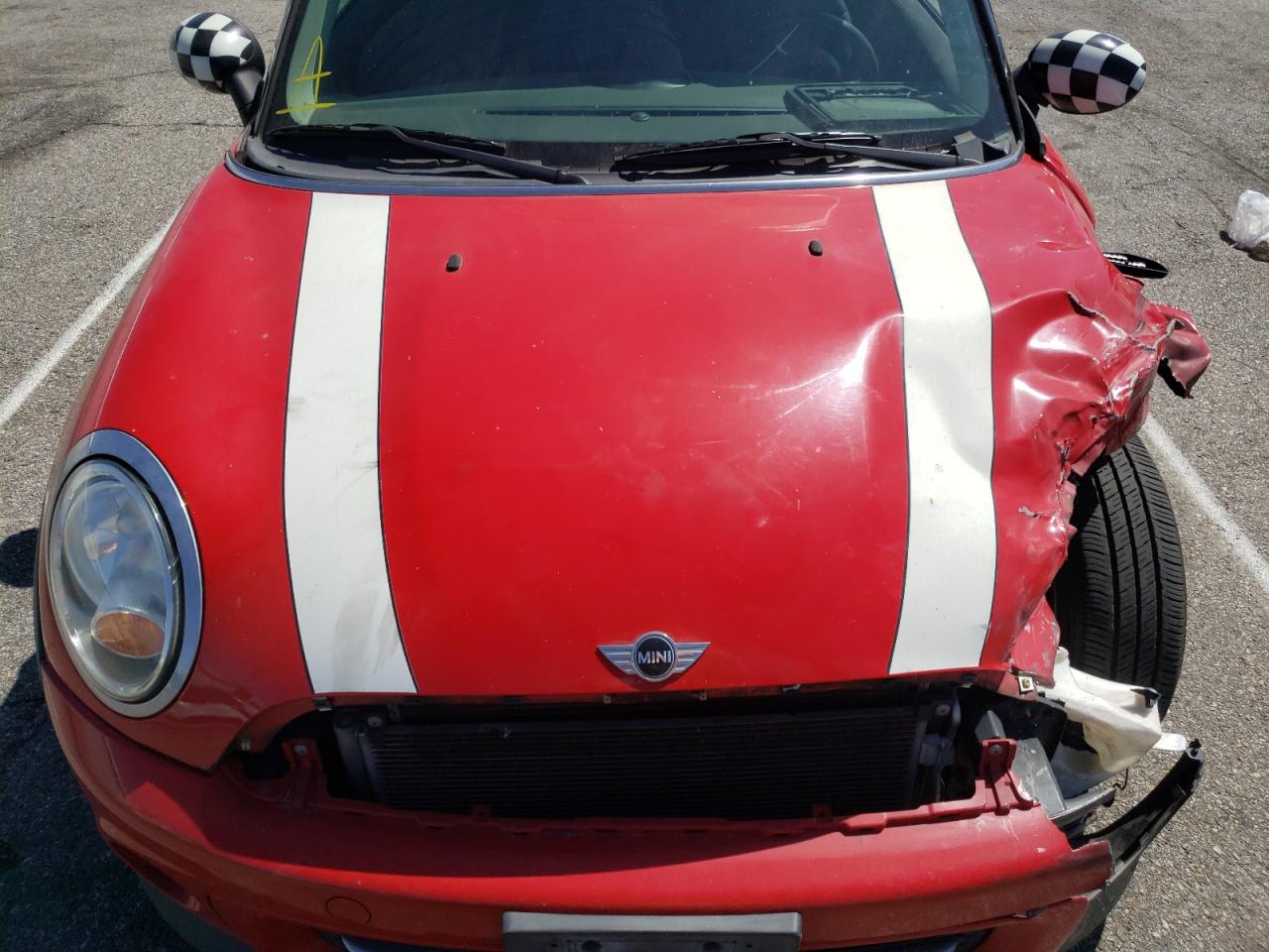Photo 7 from auction – 2011 MINI COOPER with VIN WMWSU3C53BT097635