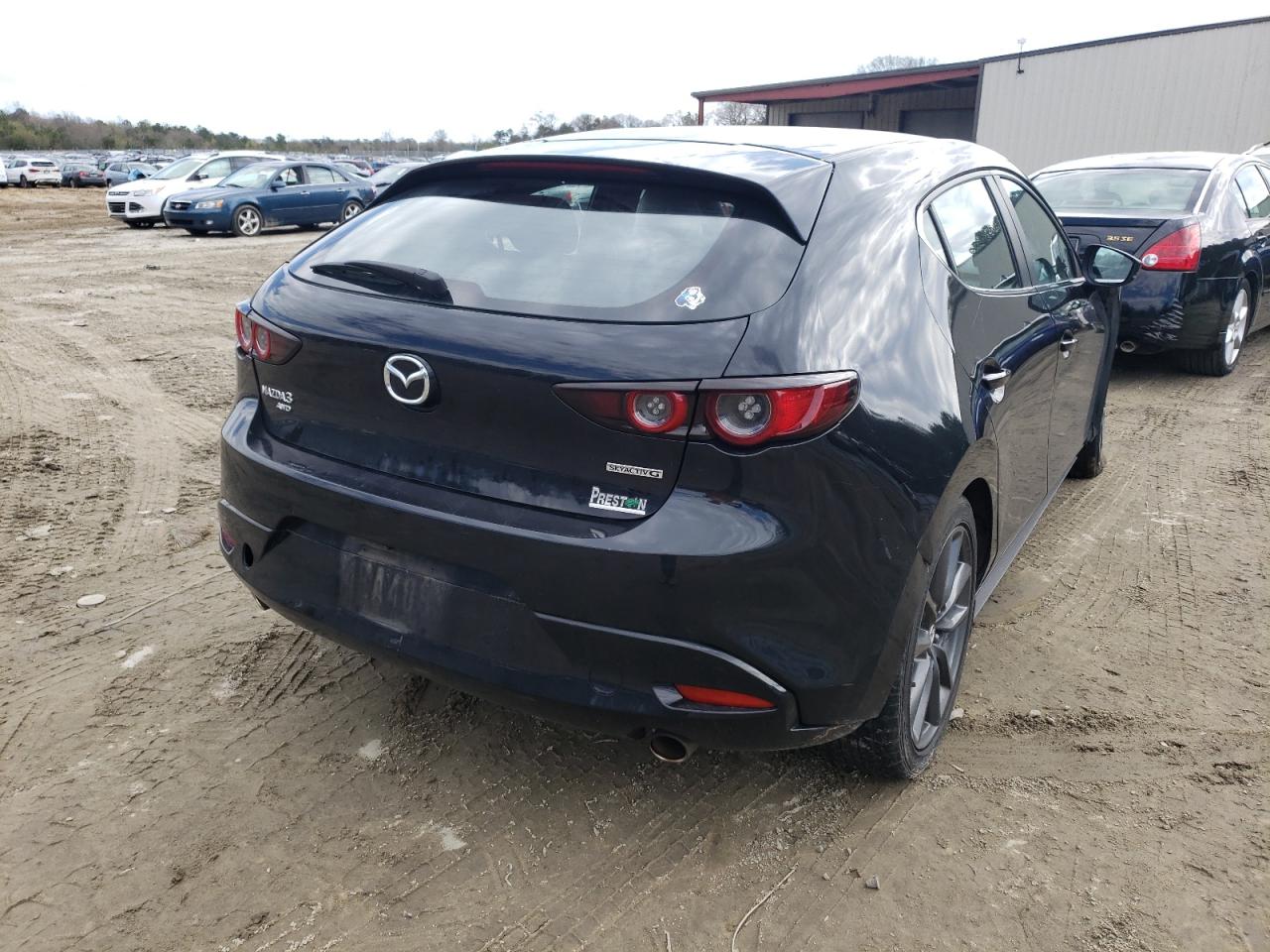 Photo 4 from auction – 2019 MAZDA 3 with VIN JM1BPBJM5K1136199