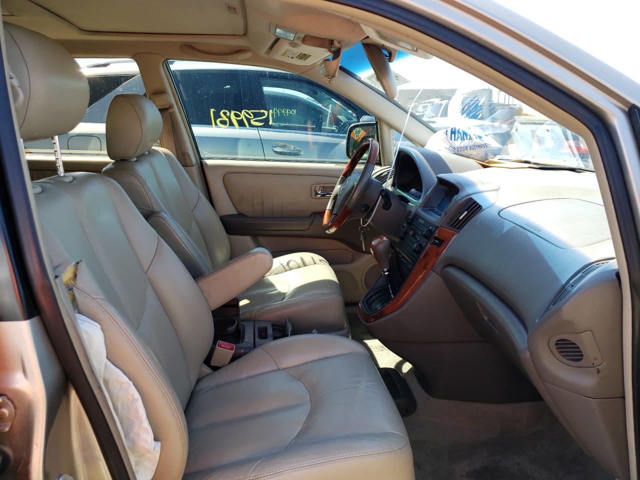 Photo 5 from auction – 2001 LEXUS RX 300 with VIN JTJHF10U210190960