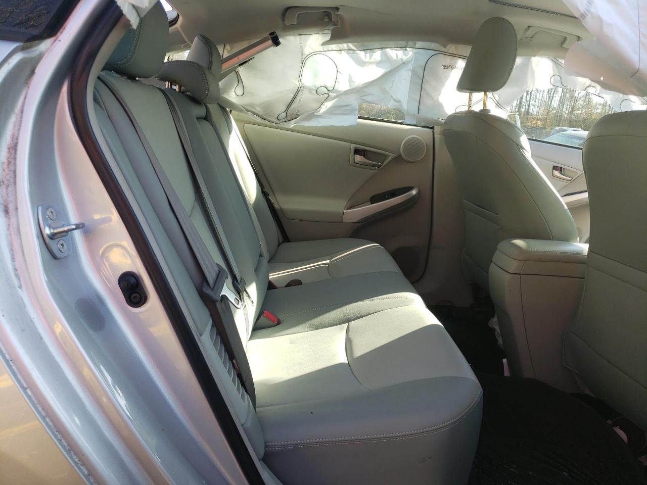 Photo 6 from auction – 2015 TOYOTA PRIUS with VIN JTDKN3DU5F1894072