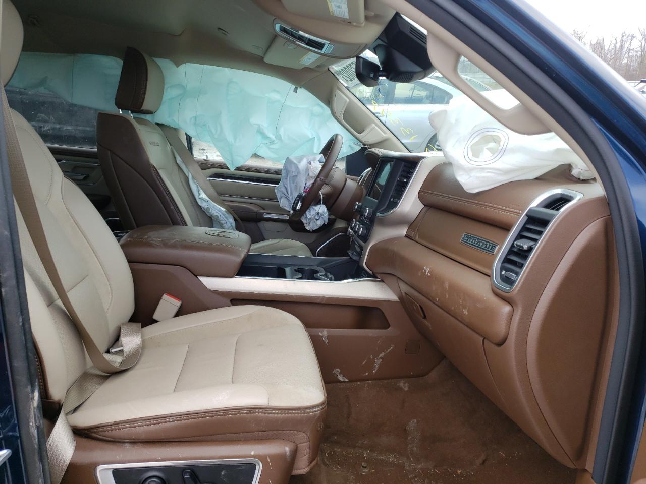 Photo 5 from auction – 2021 RAM 1500 LARAM with VIN 1C6SRFJT2MN549564