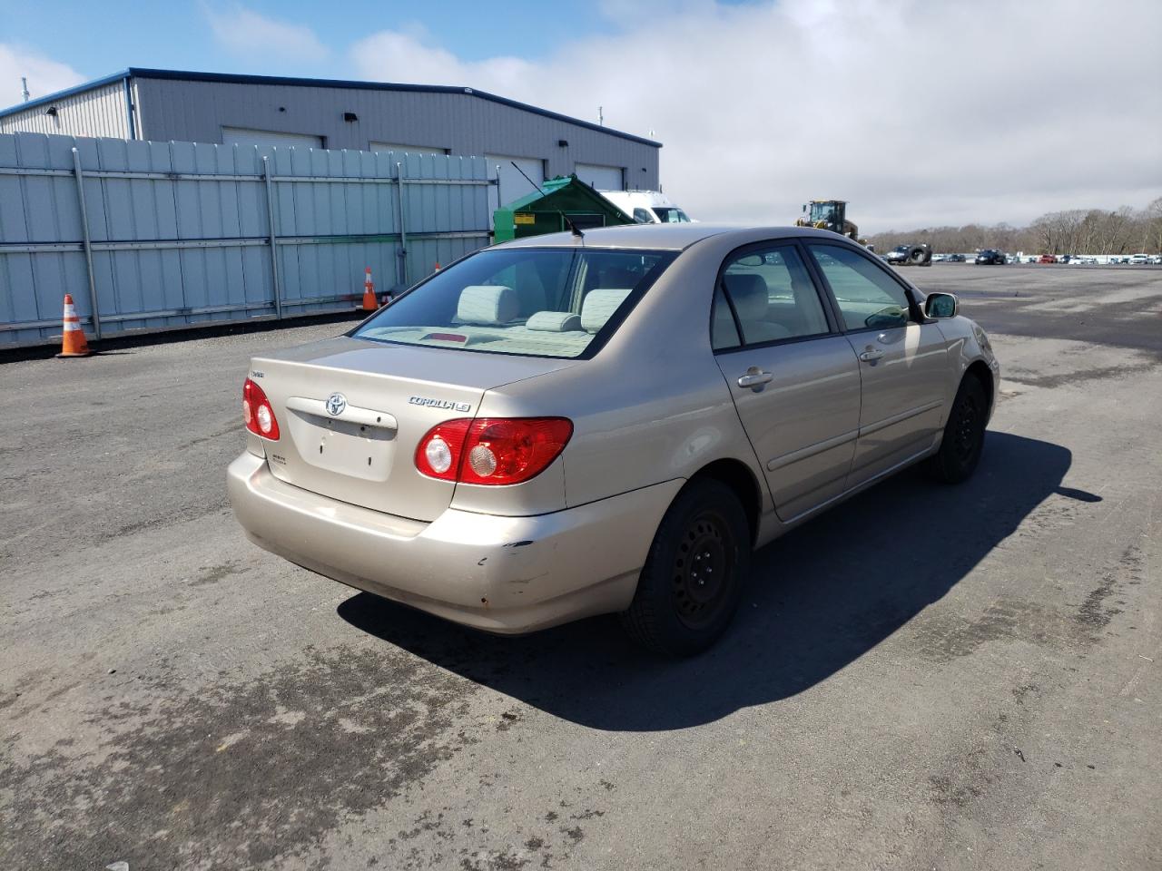 Photo 4 from auction – 2005 TOYOTA COROLLA CE with VIN 2T1BR32E15C433512