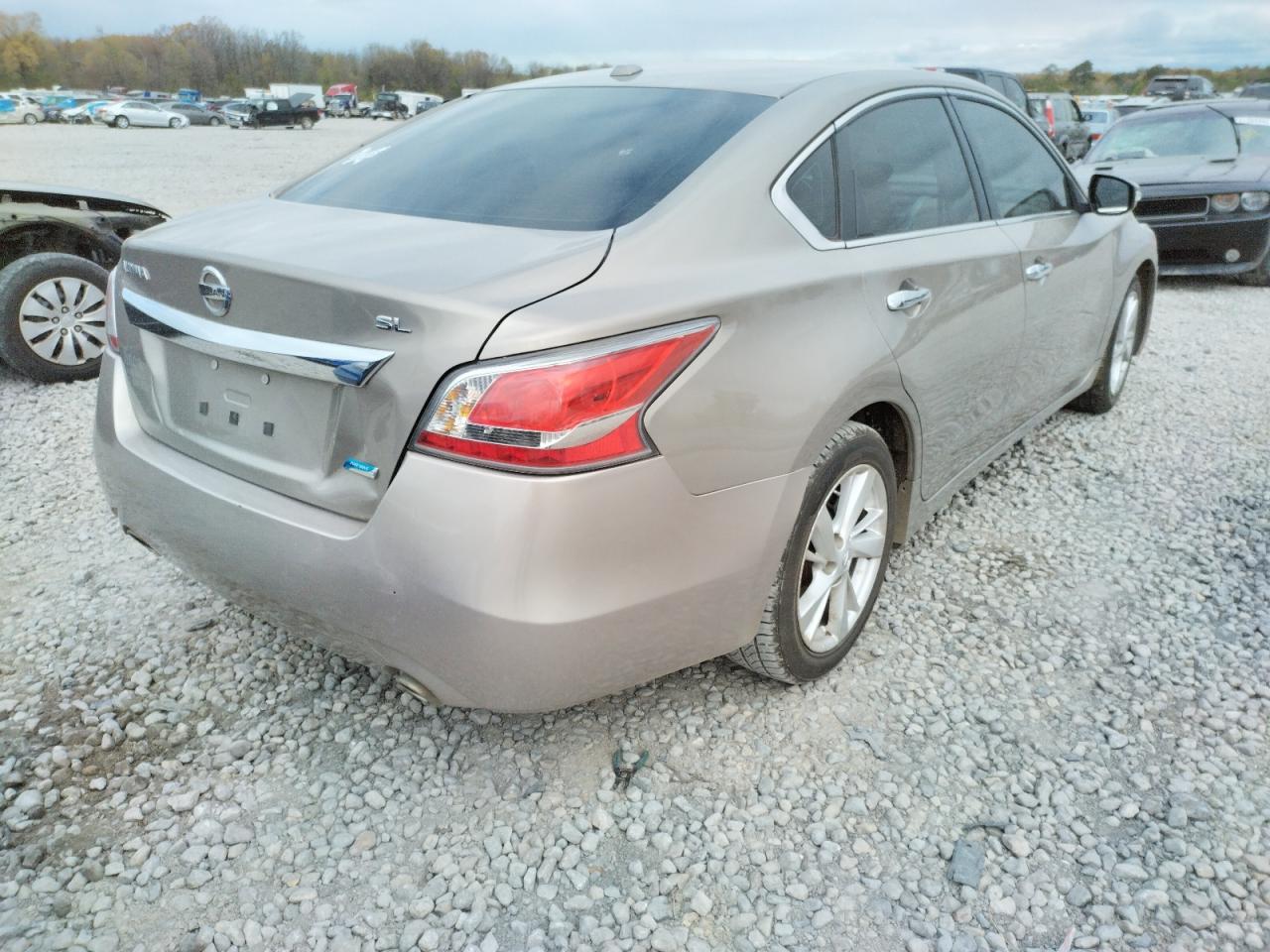 Photo 4 from auction – 2014 NISSAN ALTIMA 2.5 with VIN 1N4AL3AP3EN258764