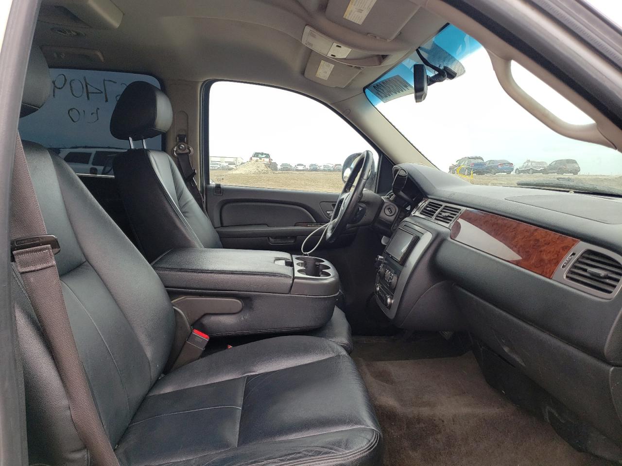 Photo 5 from auction – 2014 GMC YUKON SLE with VIN 1GKS2AE03ER237140