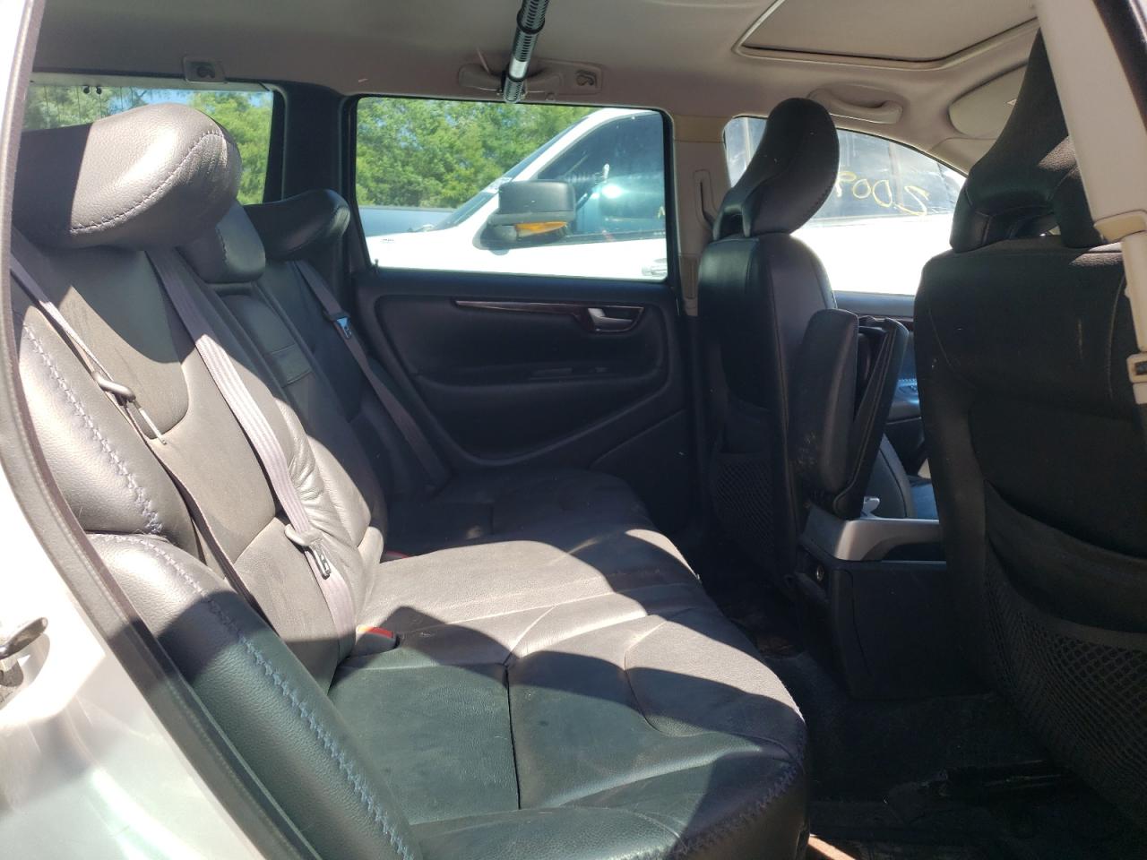 Photo 6 from auction – 2004 VOLVO XC70 with VIN YV1SZ59H541155948