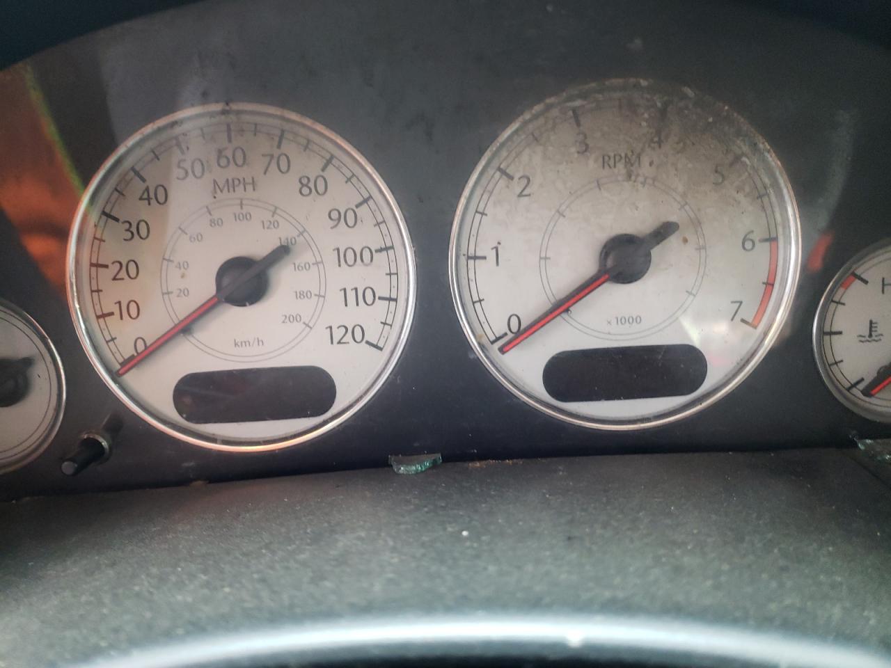 Photo 8 from auction – 2005 CHRYSLER TOWN & COU with VIN 2C4GP64L45R124450