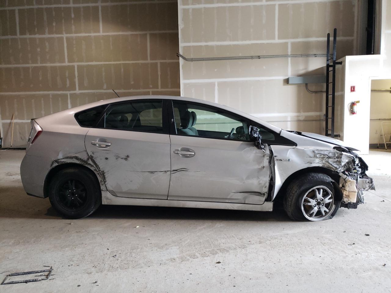 Photo 9 from auction – 2010 TOYOTA PRIUS with VIN JTDKN3DU0A0098554