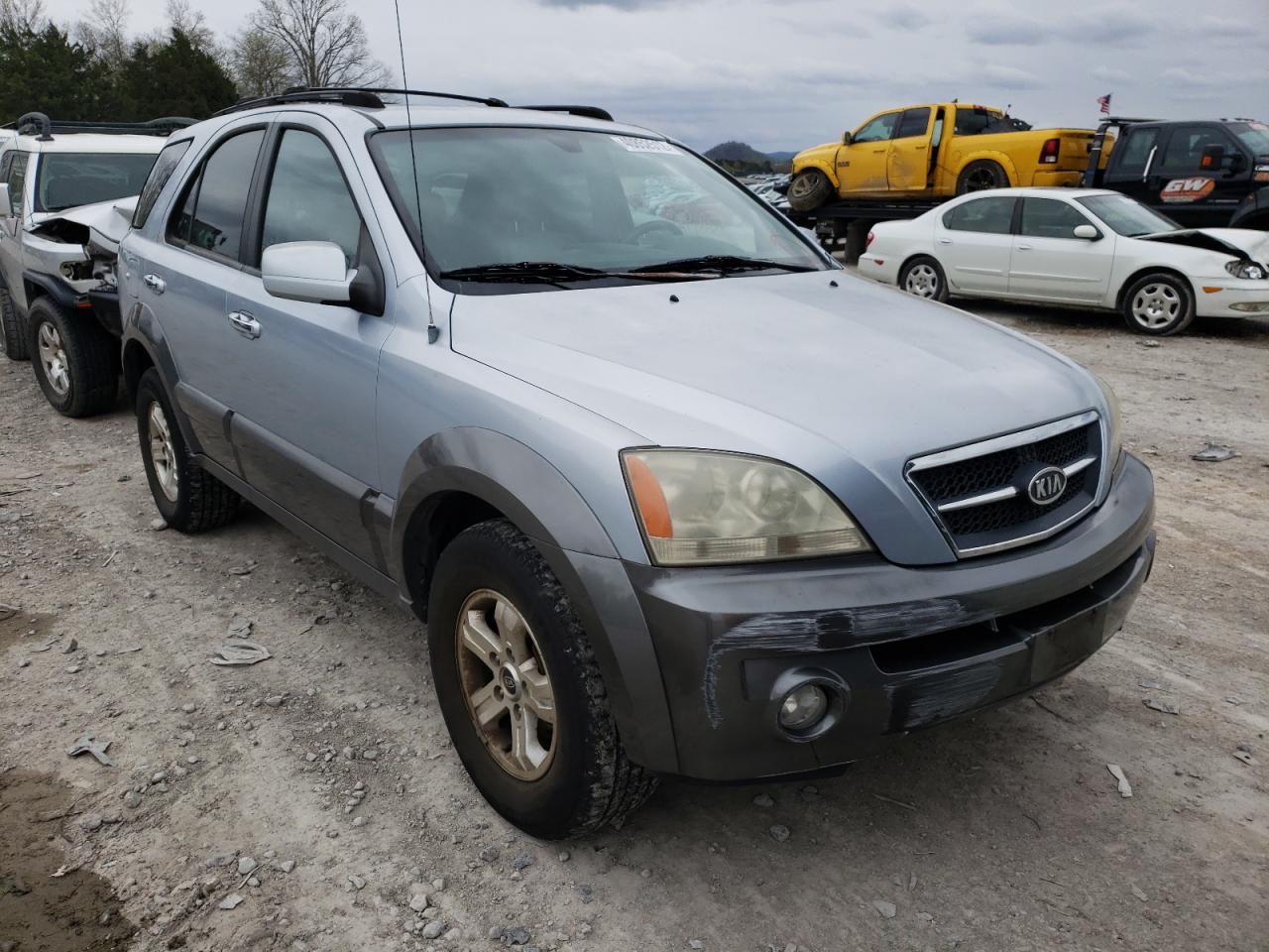 KIA SORENTO EX 2005 with VIN KNDJD733155463430 - Photo from auction
