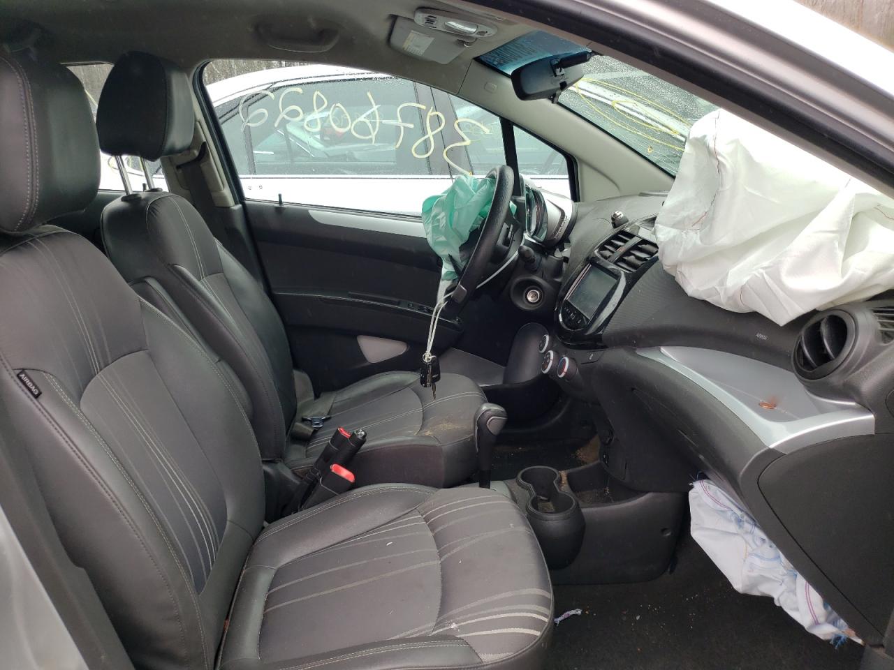Photo 6 from auction – 2015 CHEVROLET SPARK 1LT with VIN KL8CD6S95FC749974