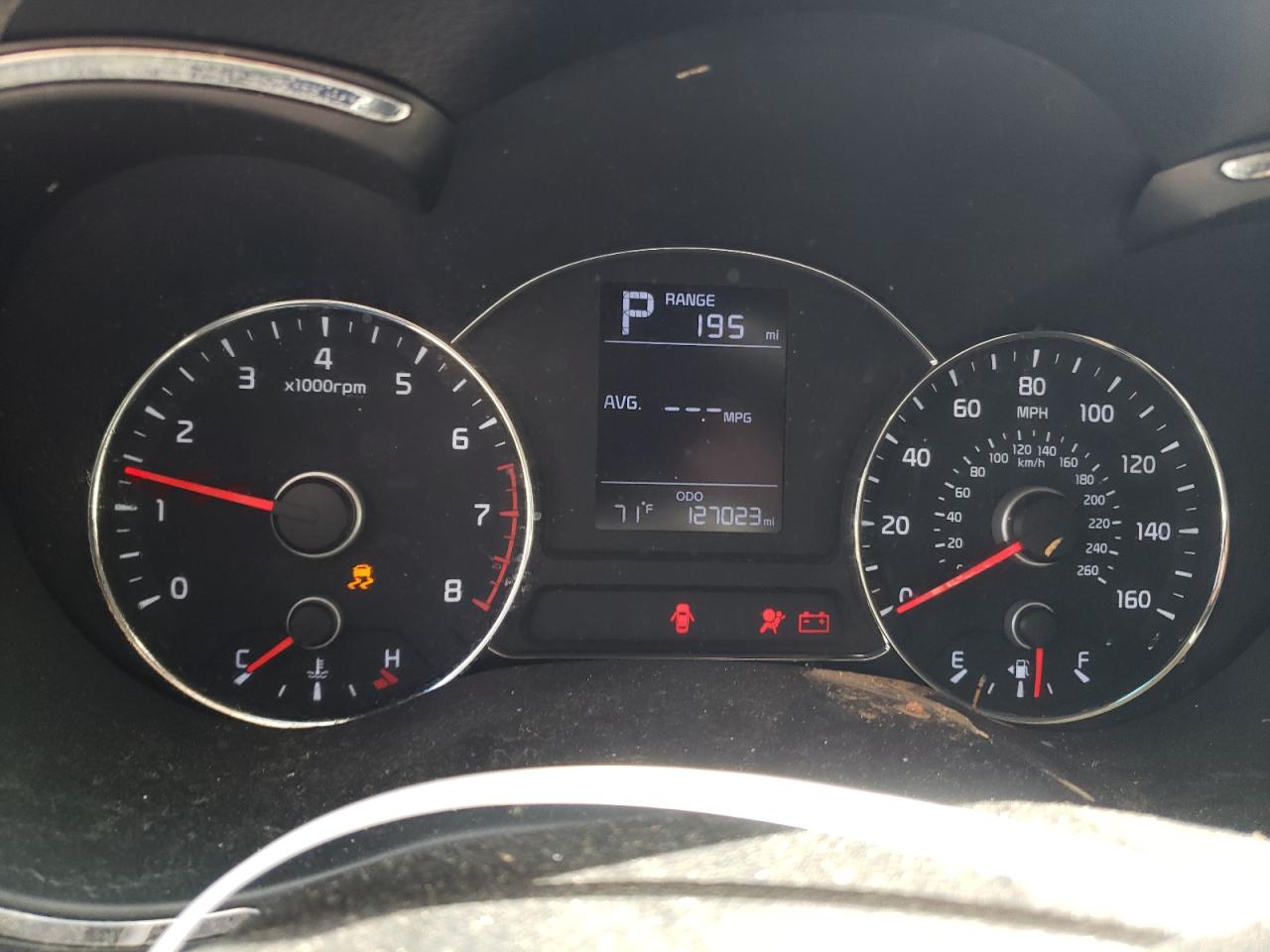 Photo 8 from auction – 2017 KIA FORTE LX with VIN 3KPFK4A72HE119369