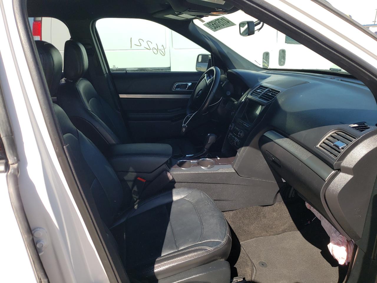 Photo 5 from auction – 2018 FORD EXPLORER X with VIN 1FM5K7DH0JGB77676