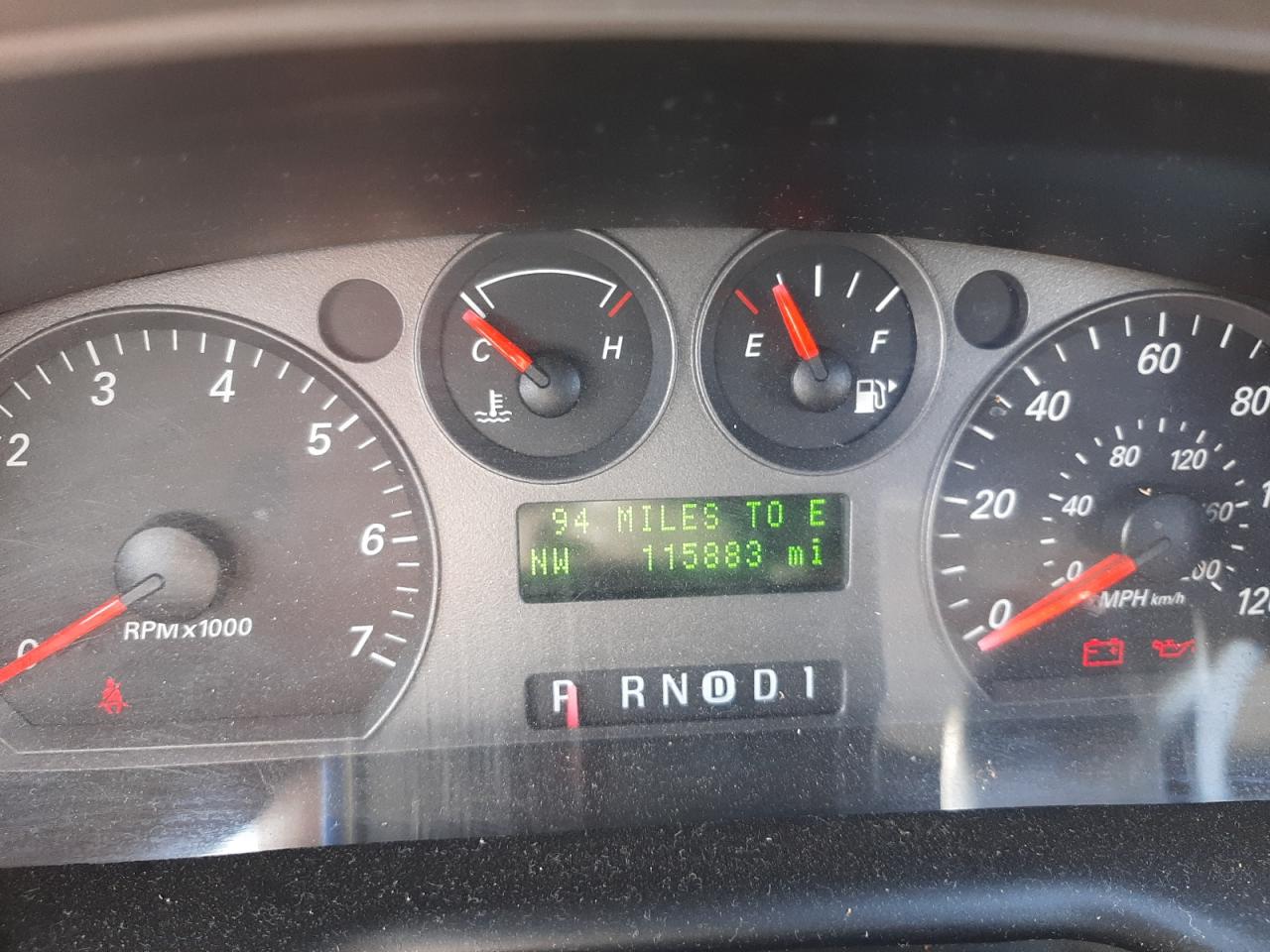 Photo 8 from auction – 2006 FORD TAURUS SEL with VIN 1FAFP56U26A231391