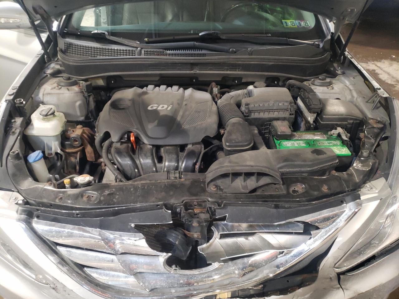 Photo 7 from auction – 2013 HYUNDAI SONATA SE with VIN 5NPEC4AC1DH676026