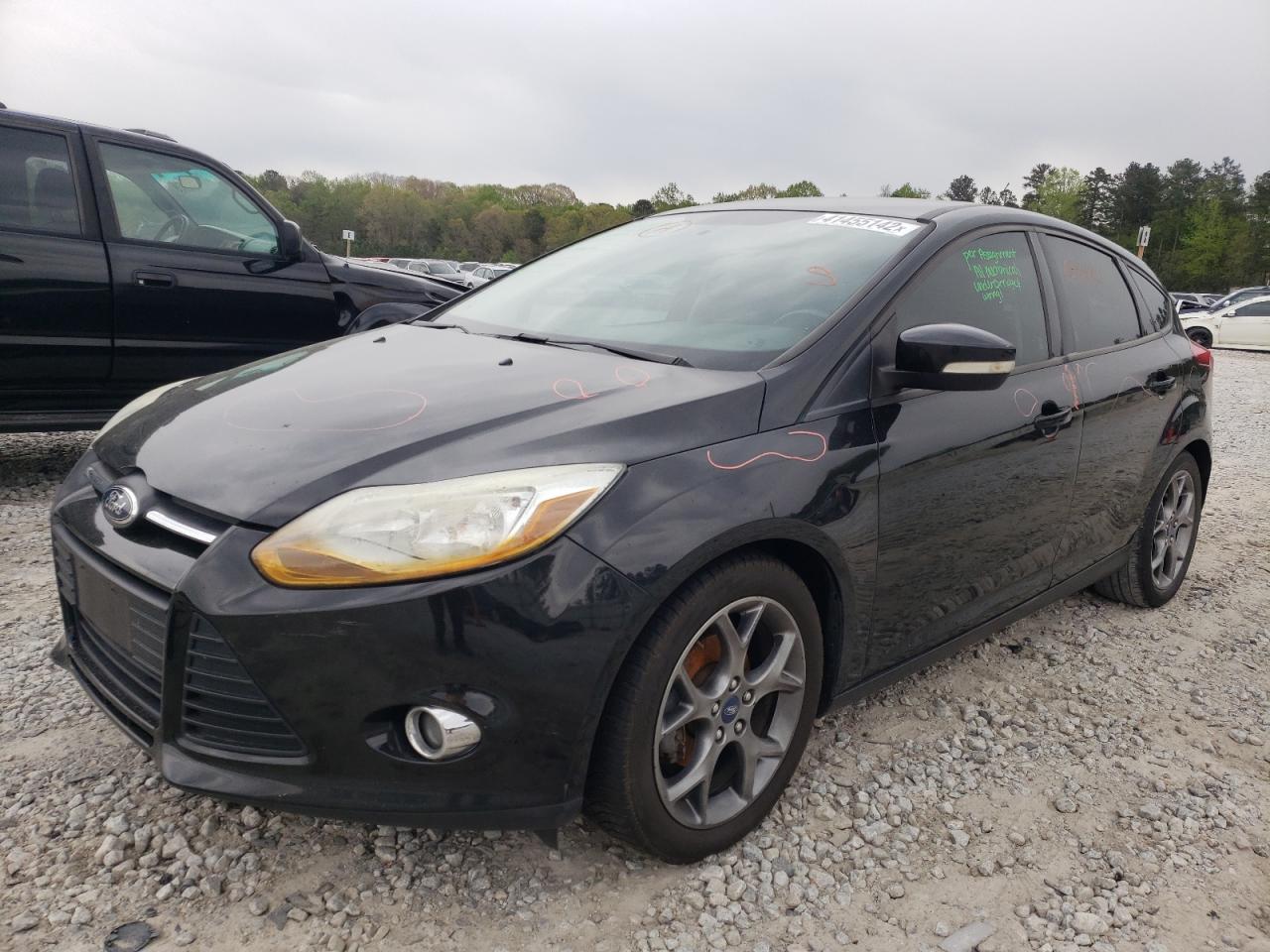 Foto 2 de la subasta – 2013 FORD FOCUS SE con VIN 1FADP3K2XDL227638