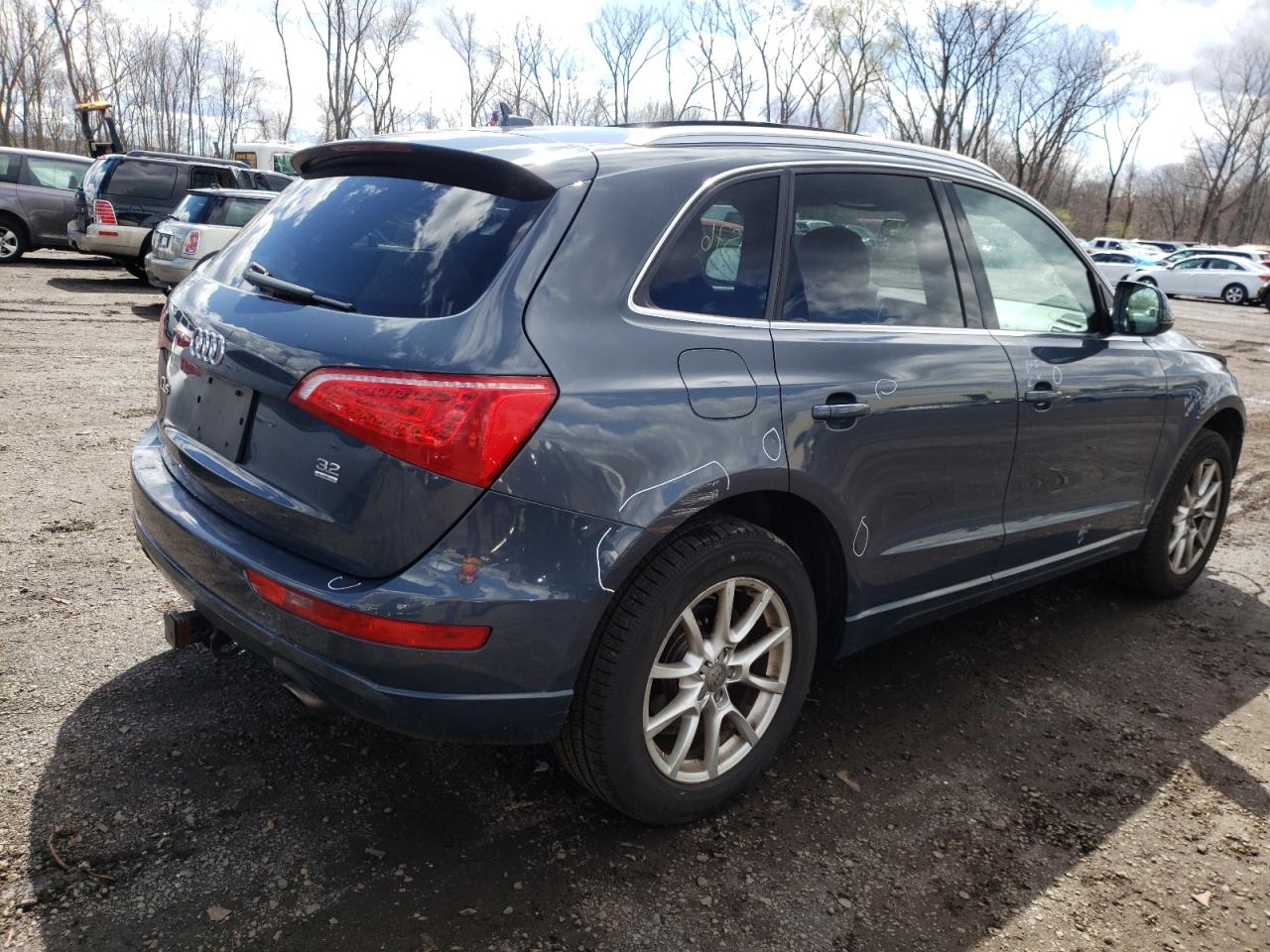 Photo 4 from auction – 2010 AUDI Q5 PREMIUM with VIN WA1LKAFP3AA042332